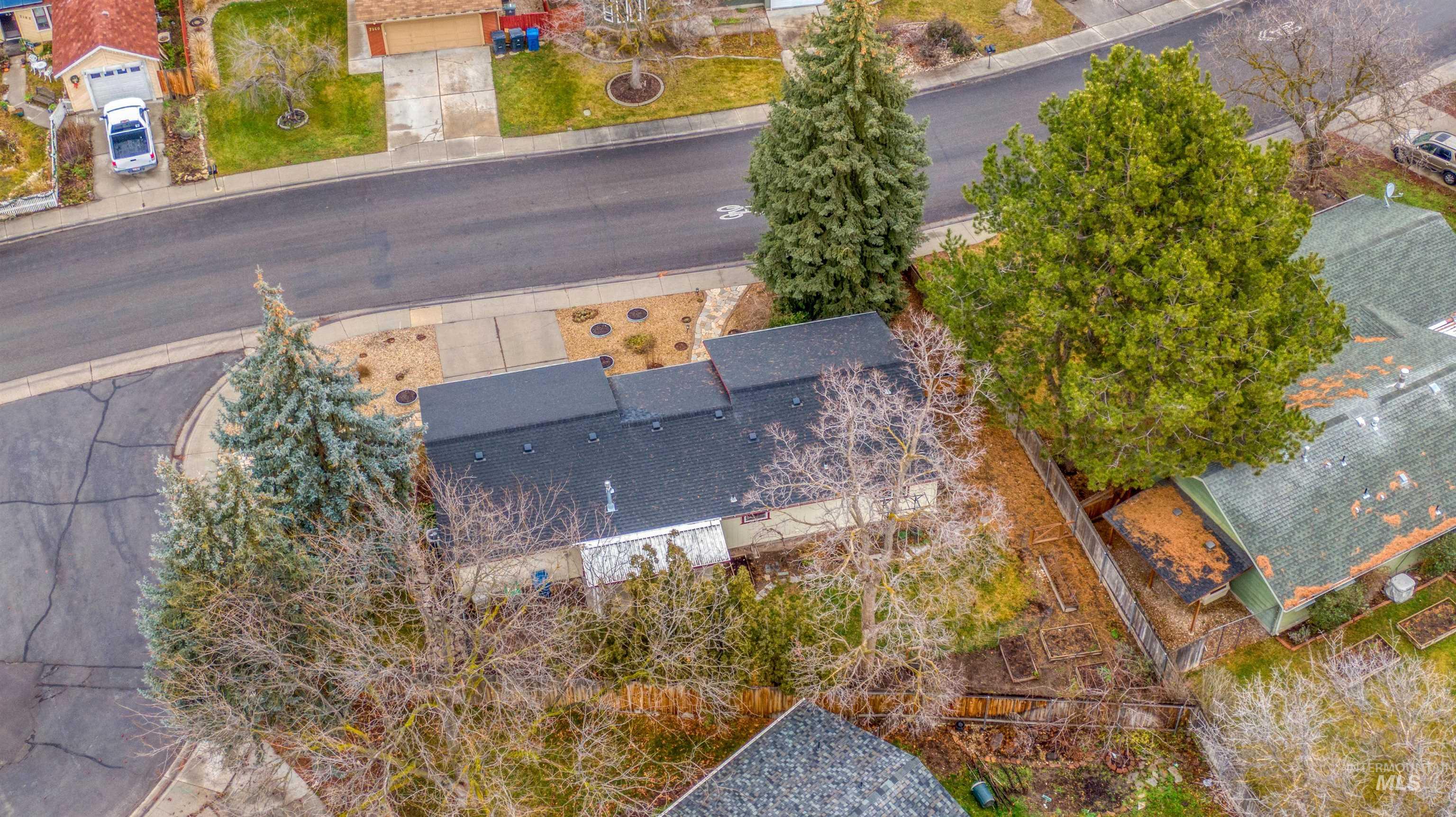 7159 W Gillis Dr, Boise, Idaho 83714, 3 Bedrooms, 1 Bathroom, Residential For Sale, Price $399,900,MLS 98971300