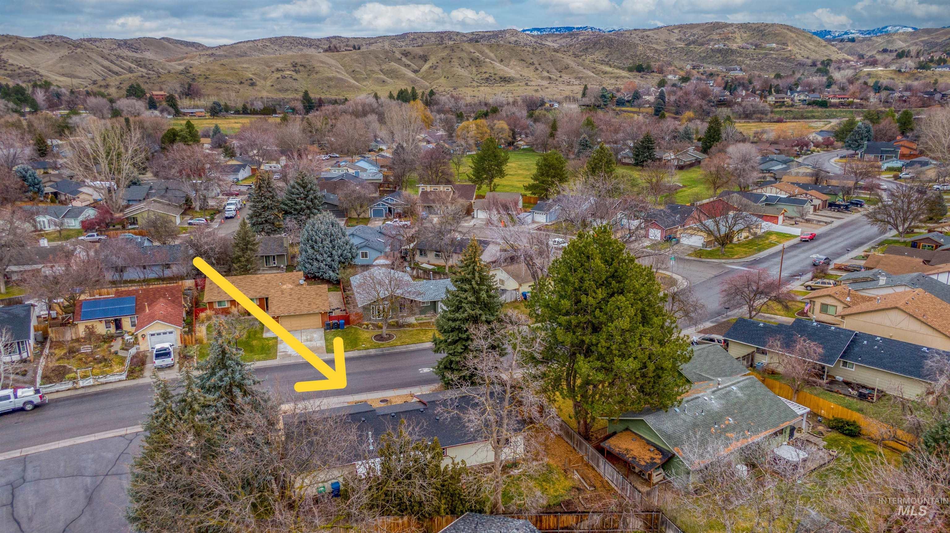 7159 W Gillis Dr, Boise, Idaho 83714, 3 Bedrooms, 1 Bathroom, Residential For Sale, Price $399,900,MLS 98971300