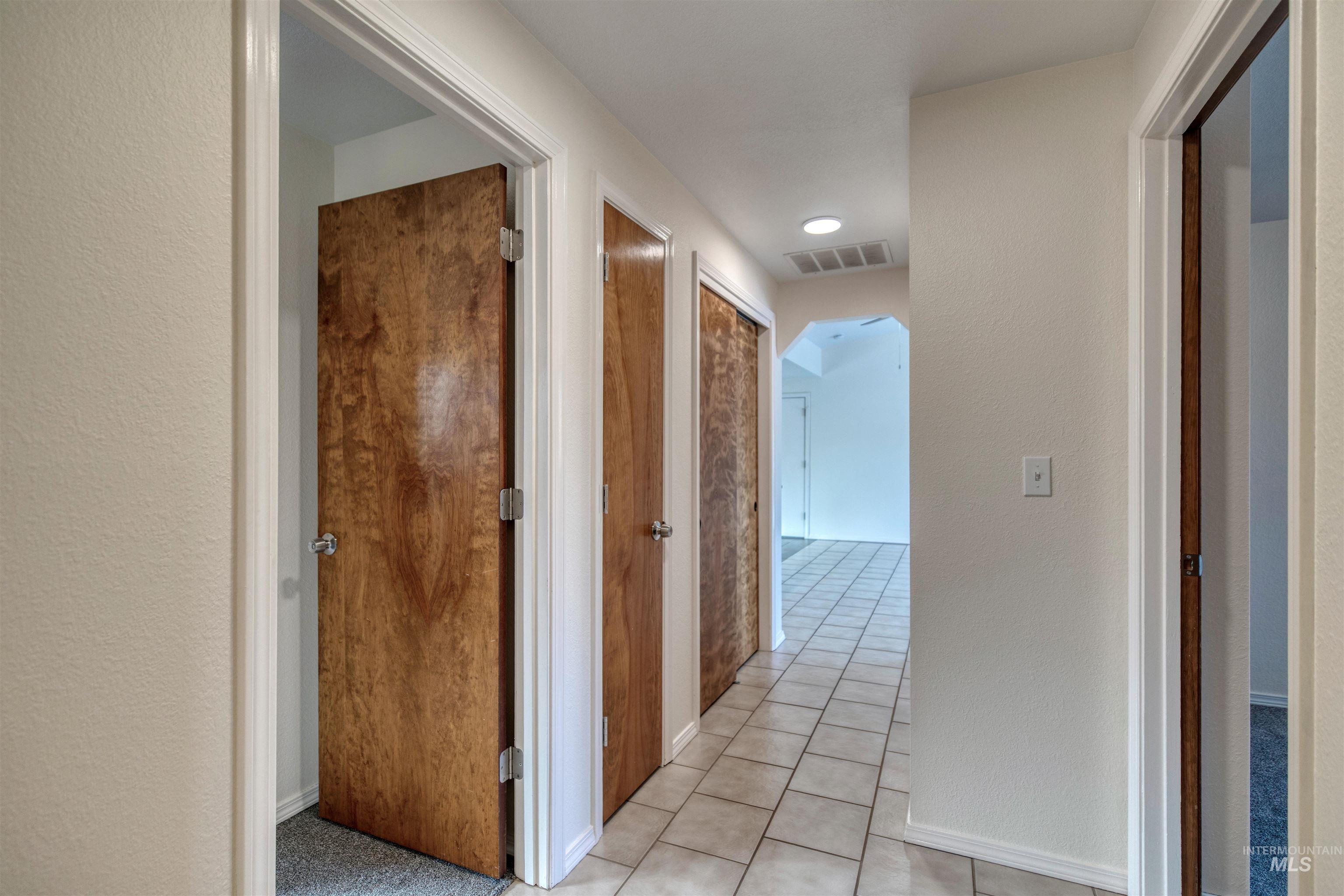 7159 W Gillis Dr, Boise, Idaho 83714, 3 Bedrooms, 1 Bathroom, Residential For Sale, Price $399,900,MLS 98971300