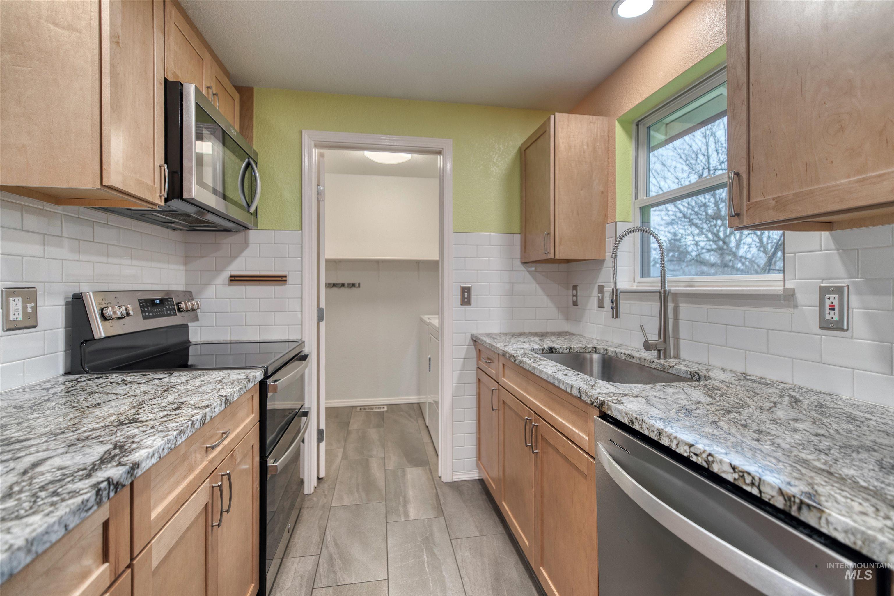 7159 W Gillis Dr, Boise, Idaho 83714, 3 Bedrooms, 1 Bathroom, Residential For Sale, Price $399,900,MLS 98971300