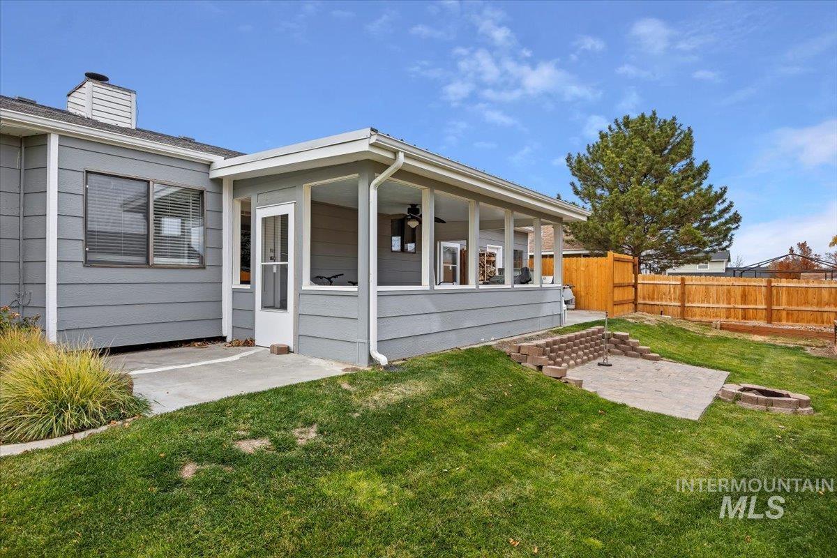 466 Carriage Ln, Twin Falls, Idaho 83301, 5 Bedrooms, 3 Bathrooms, Residential For Sale, Price $567,000,MLS 98971302