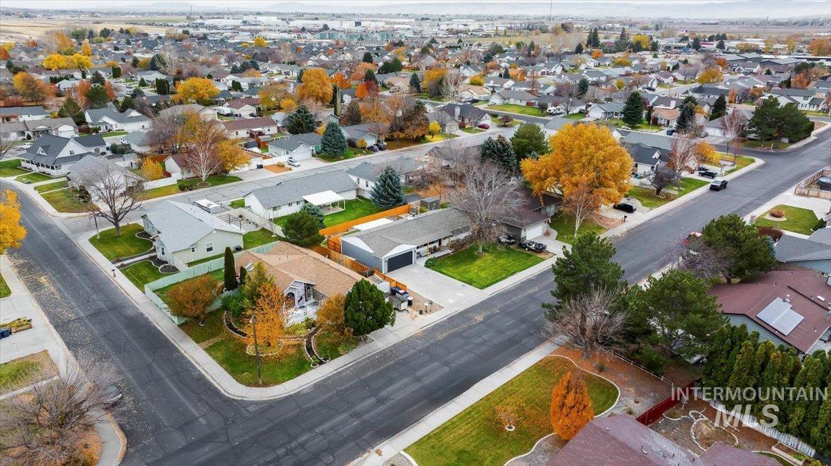 466 Carriage Ln, Twin Falls, Idaho 83301, 5 Bedrooms, 3 Bathrooms, Residential For Sale, Price $567,000,MLS 98971302