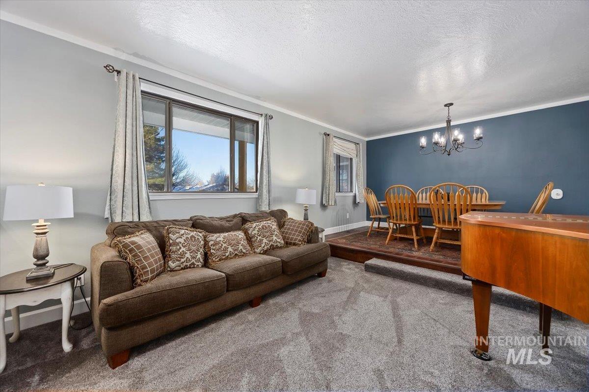 466 Carriage Ln, Twin Falls, Idaho 83301, 5 Bedrooms, 3 Bathrooms, Residential For Sale, Price $567,000,MLS 98971302