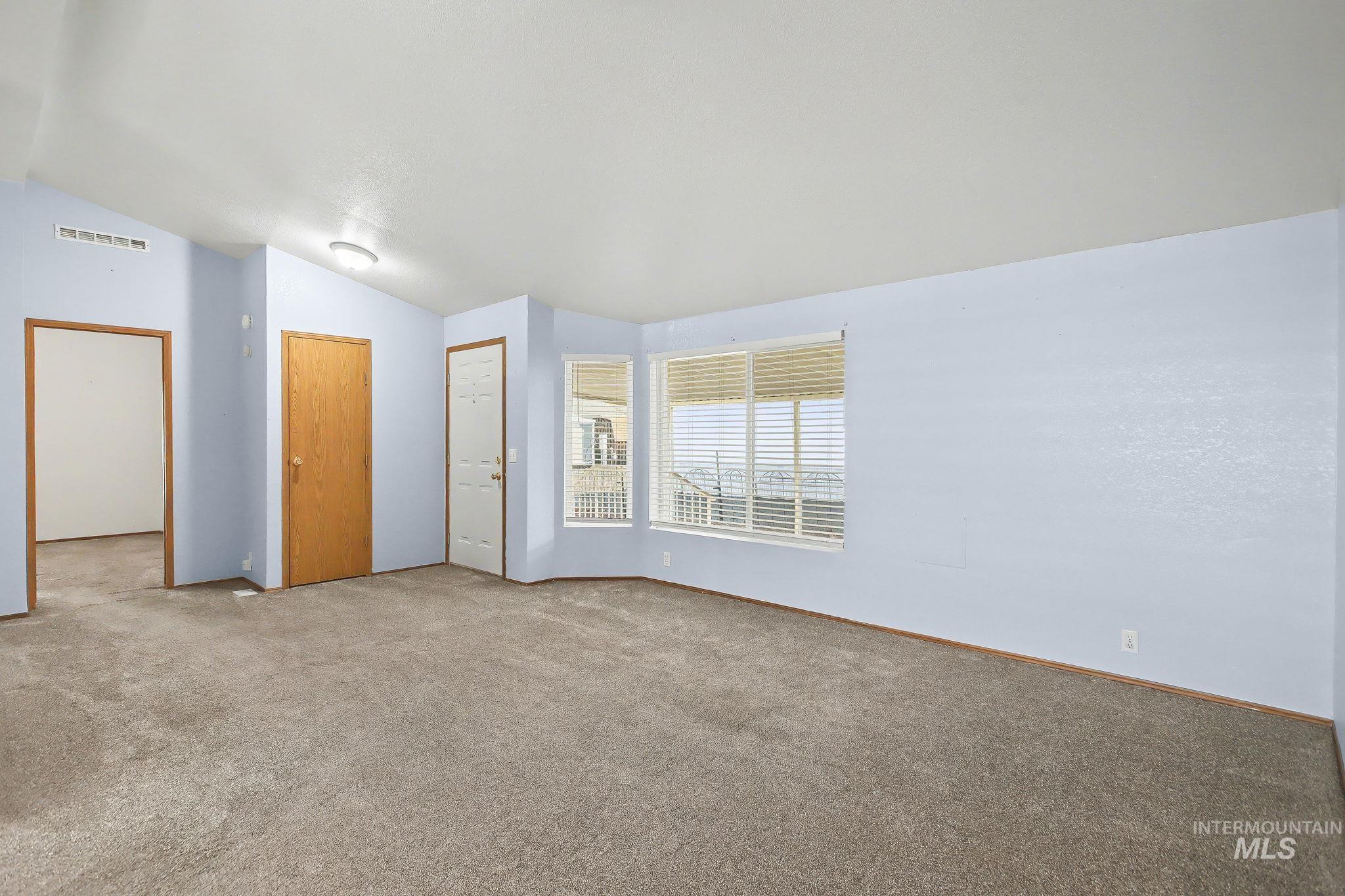 1430 Chestnut St, Clarkston, Washington 99403, 3 Bedrooms, 2 Bathrooms, Residential For Sale, Price $129,900,MLS 98971304