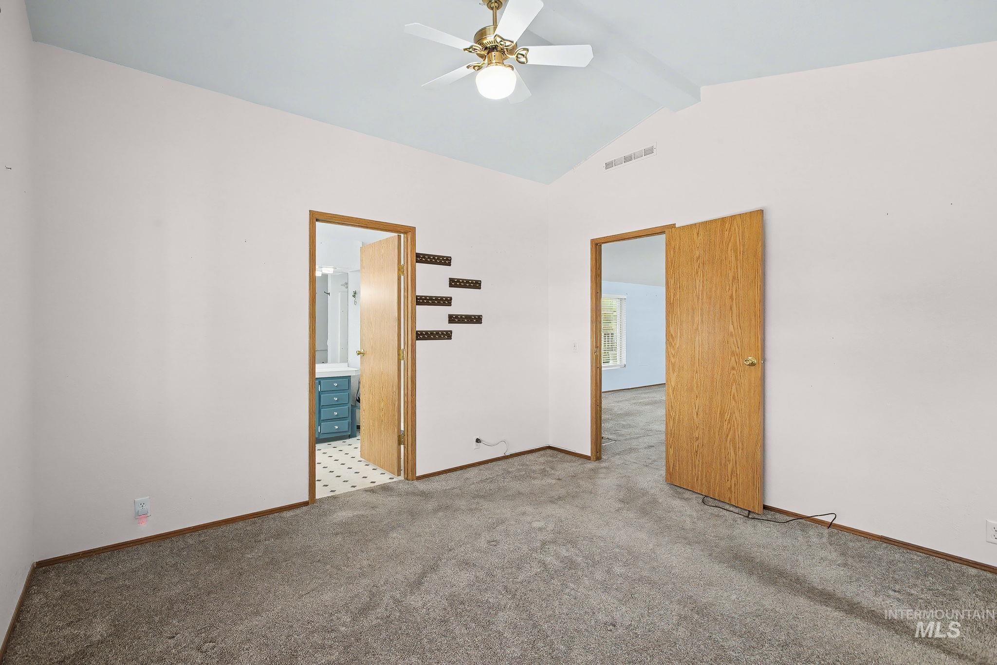 1430 Chestnut St, Clarkston, Washington 99403, 3 Bedrooms, 2 Bathrooms, Residential For Sale, Price $129,900,MLS 98971304