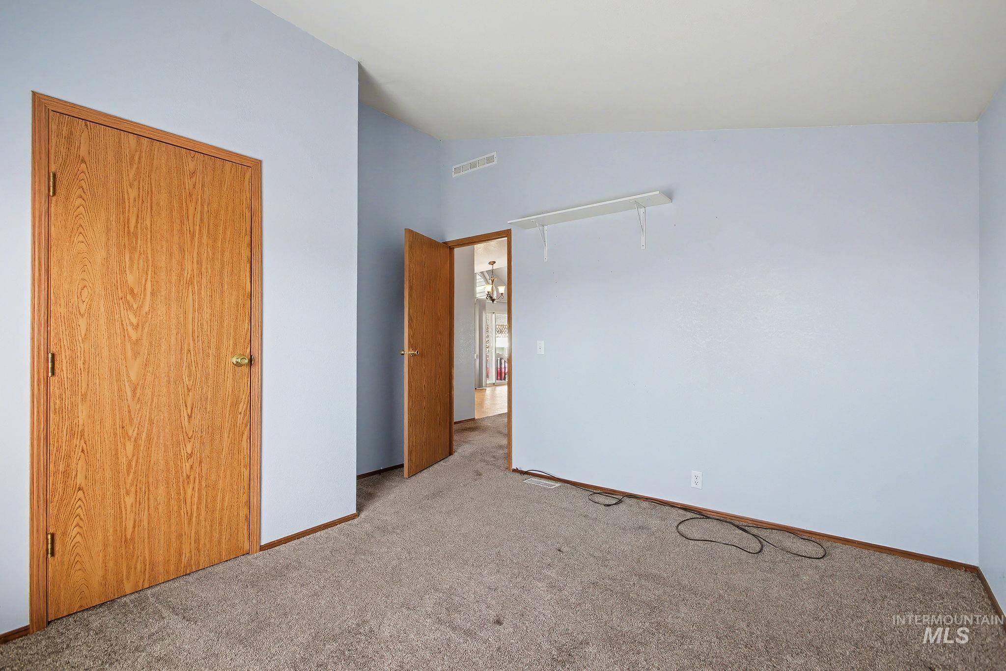 1430 Chestnut St, Clarkston, Washington 99403, 3 Bedrooms, 2 Bathrooms, Residential For Sale, Price $129,900,MLS 98971304