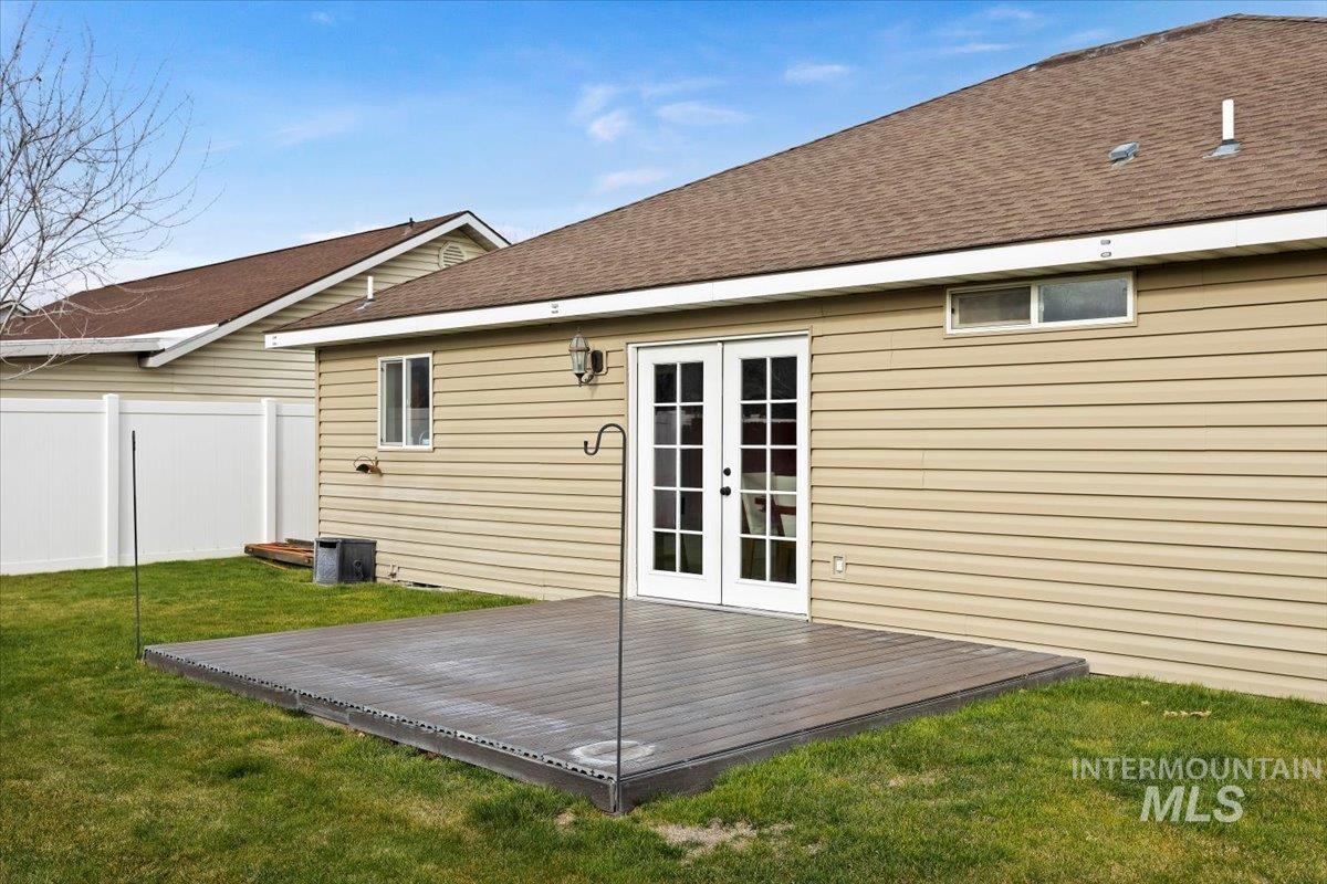 971 Caswell Ave W, Twin Falls, Idaho 83301, 3 Bedrooms, 2 Bathrooms, Residential For Sale, Price $349,900,MLS 98971307