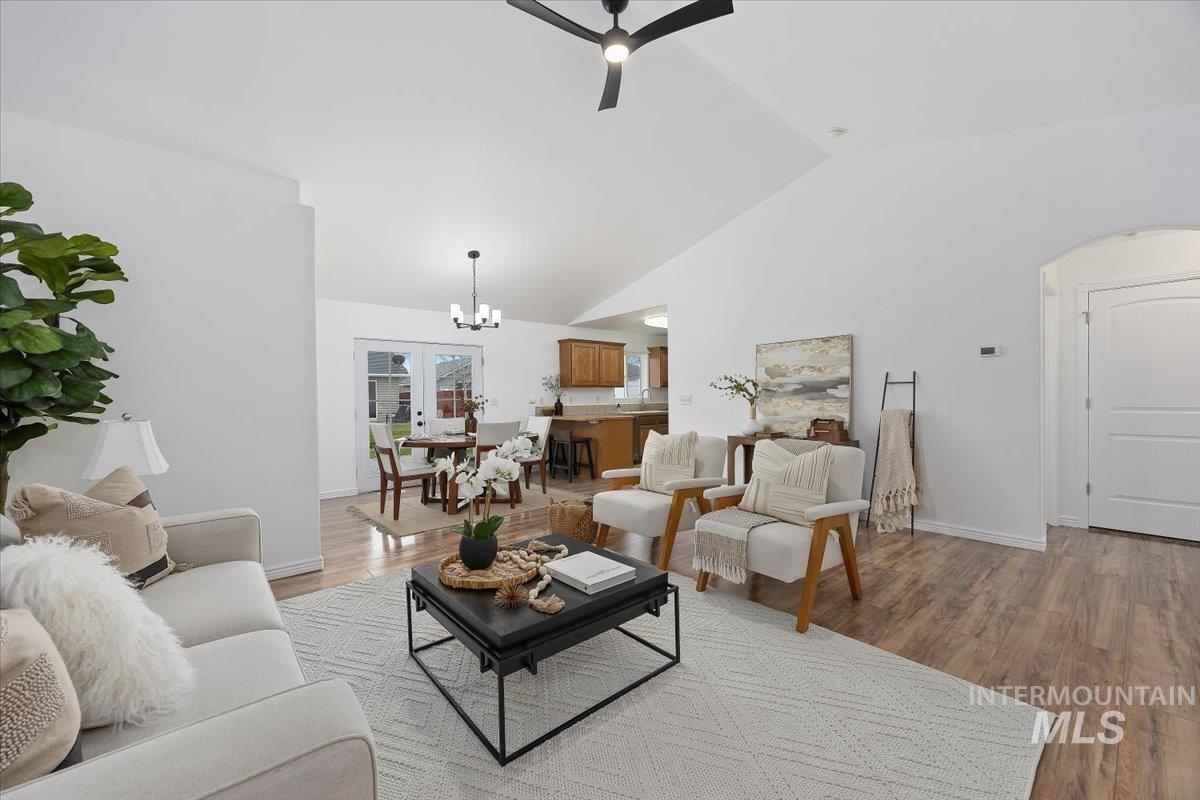 971 Caswell Ave W, Twin Falls, Idaho 83301, 3 Bedrooms, 2 Bathrooms, Residential For Sale, Price $349,900,MLS 98971307