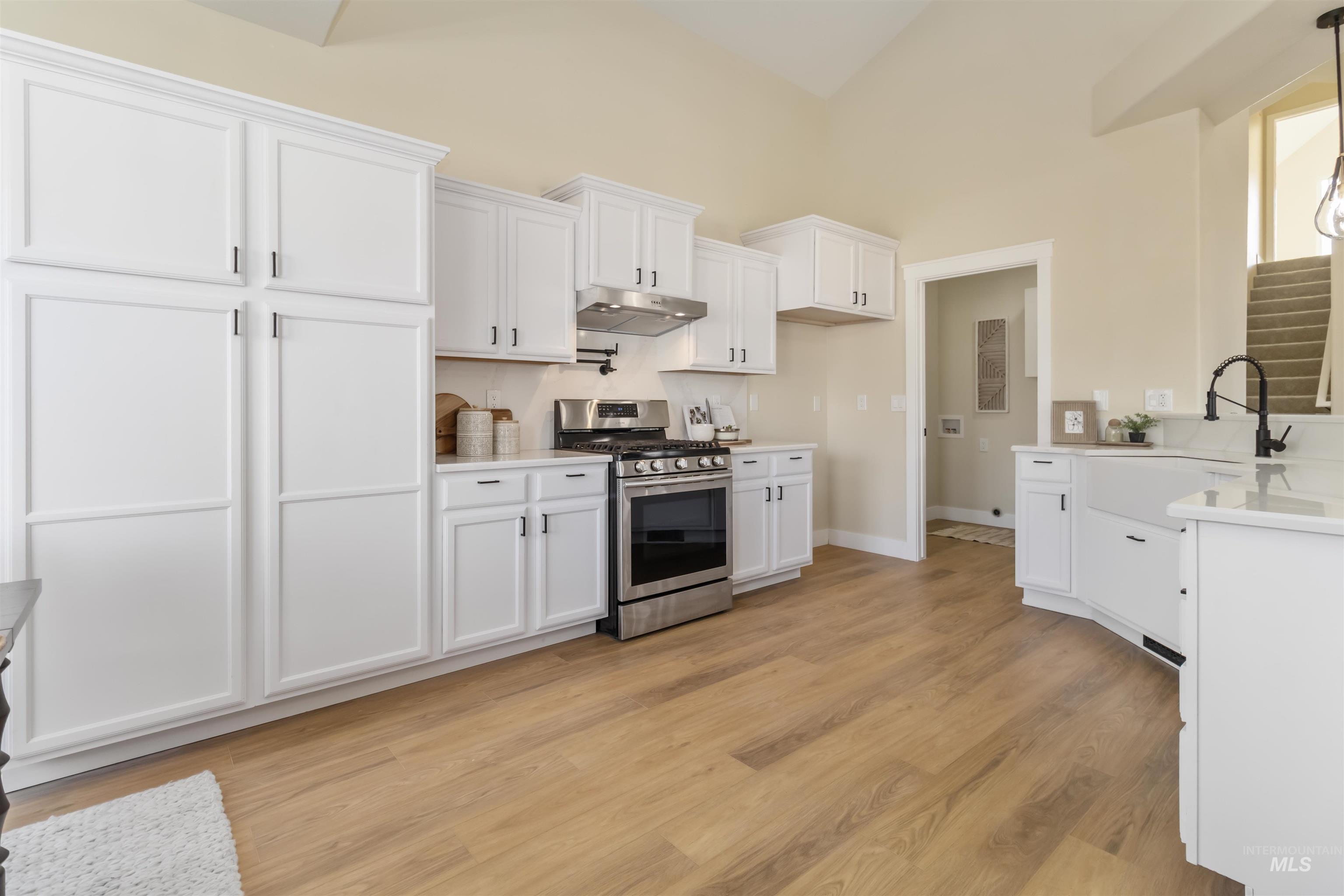 3201 Raintree, Nampa, Idaho 83686, 5 Bedrooms, 3 Bathrooms, Residential For Sale, Price $660,000,MLS 98971308