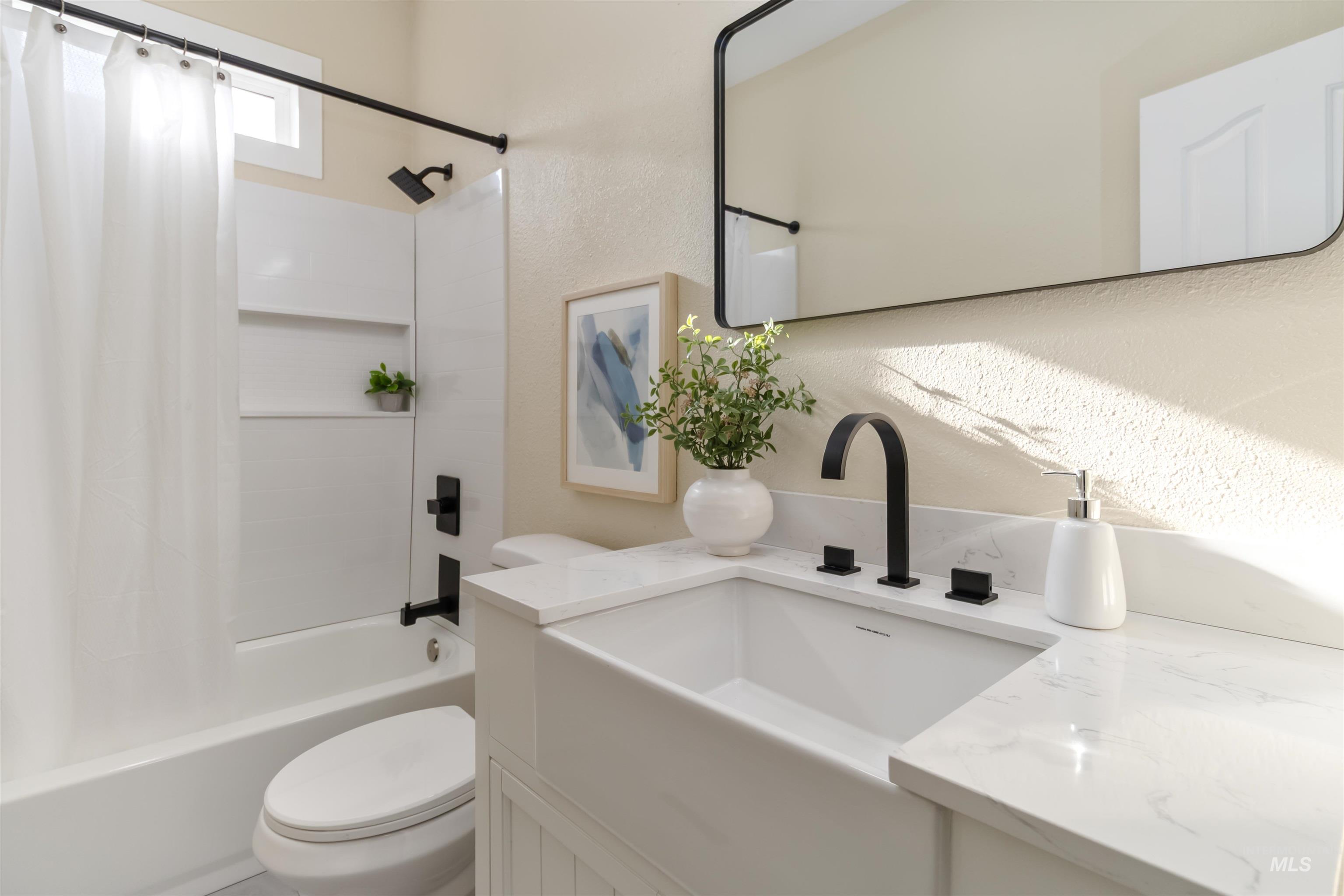 3201 Raintree, Nampa, Idaho 83686, 5 Bedrooms, 3 Bathrooms, Residential For Sale, Price $699,900,MLS 98971308