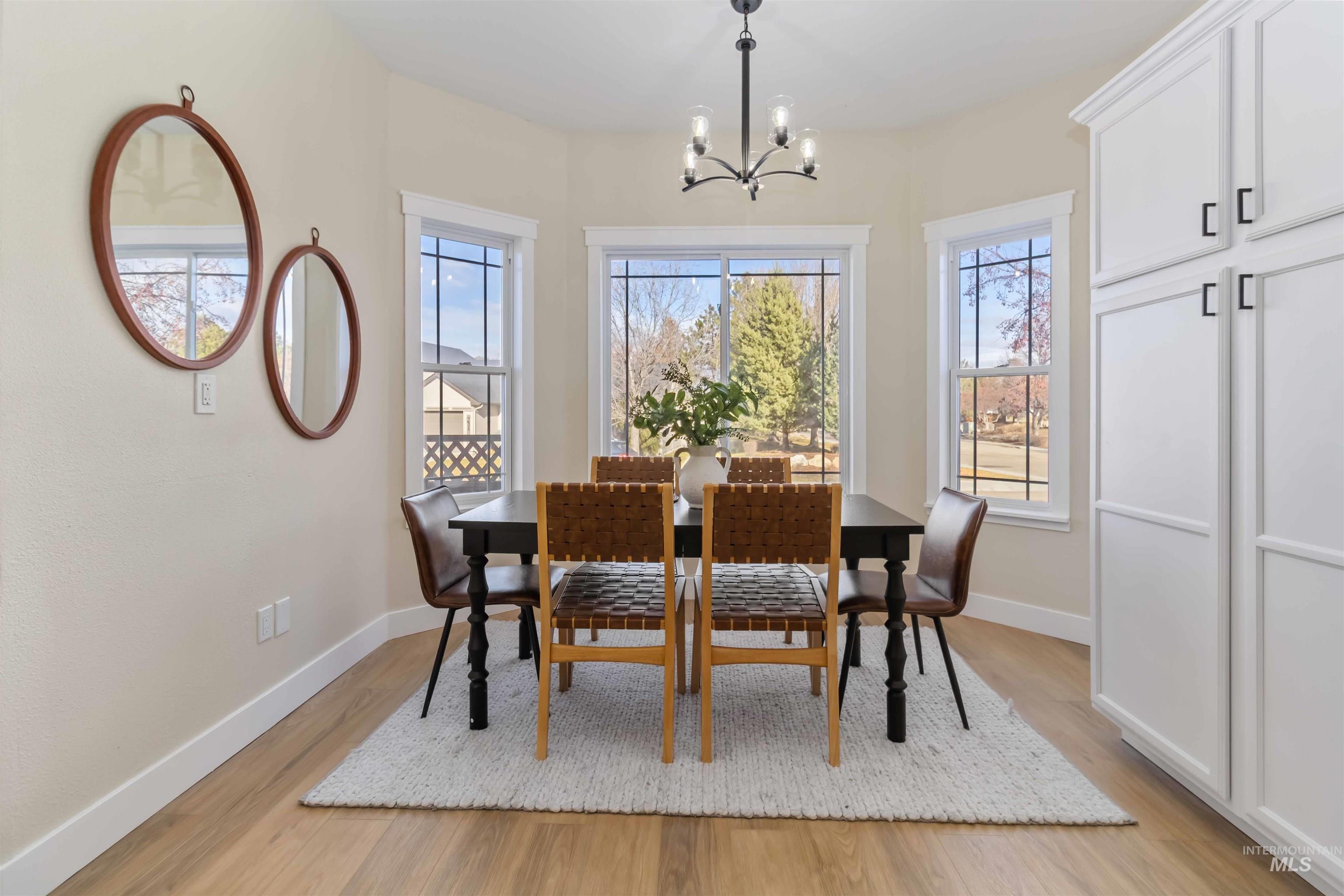 3201 Raintree, Nampa, Idaho 83686, 5 Bedrooms, 3 Bathrooms, Residential For Sale, Price $699,900,MLS 98971308