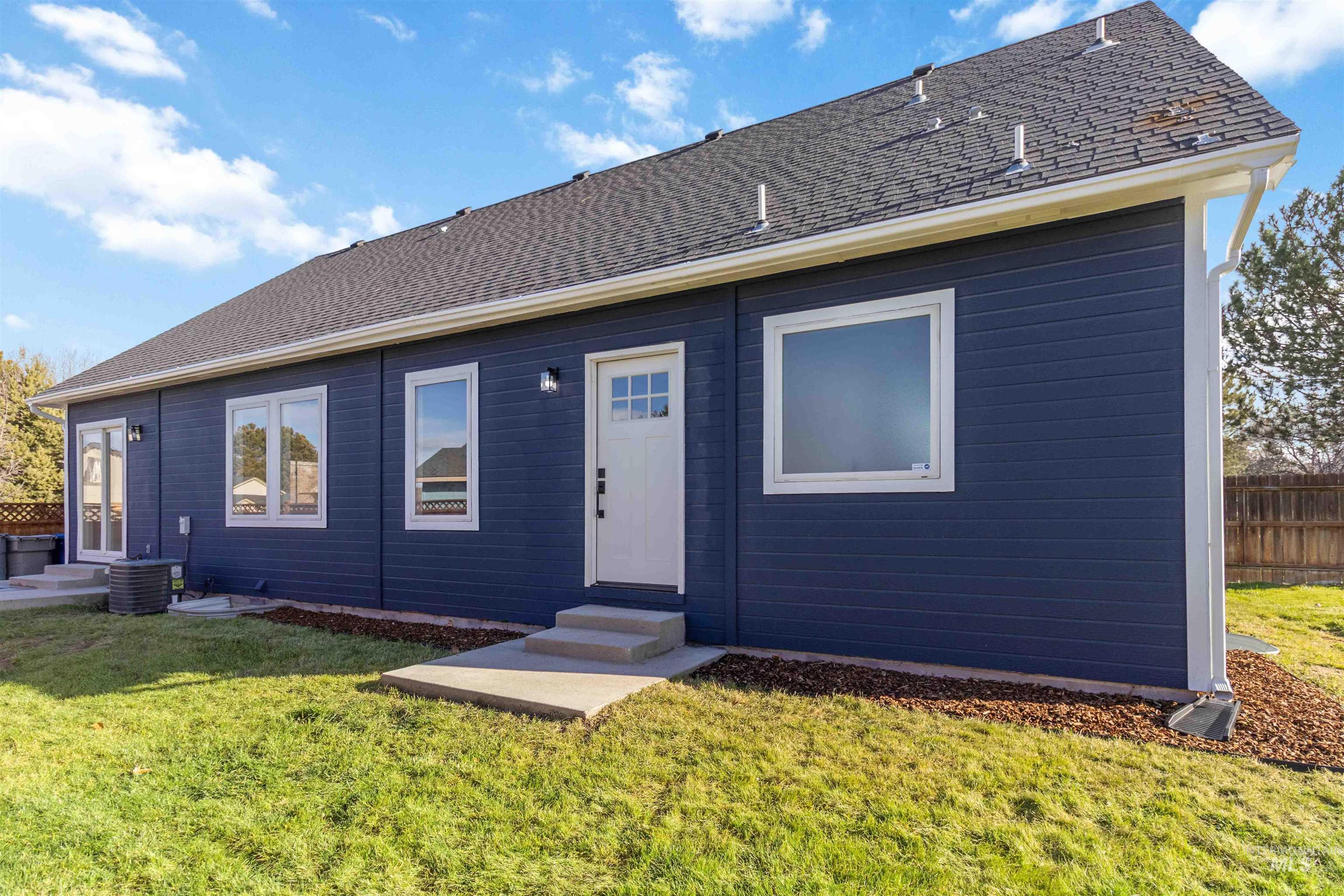 3201 Raintree, Nampa, Idaho 83686, 5 Bedrooms, 3 Bathrooms, Residential For Sale, Price $720,000,MLS 98971308