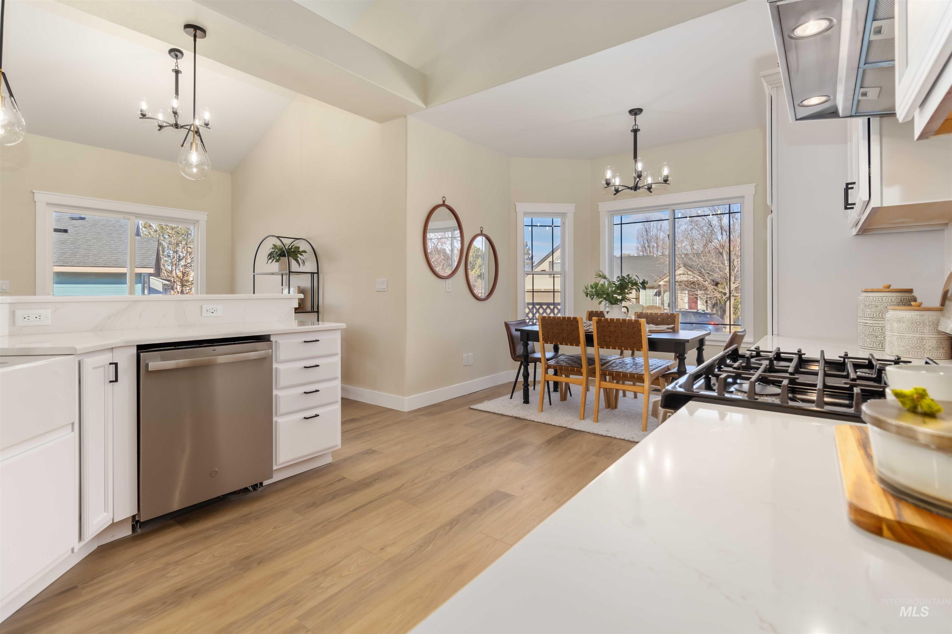 3201 Raintree, Nampa, Idaho 83686, 5 Bedrooms, 3 Bathrooms, Residential For Sale, Price $720,000,MLS 98971308