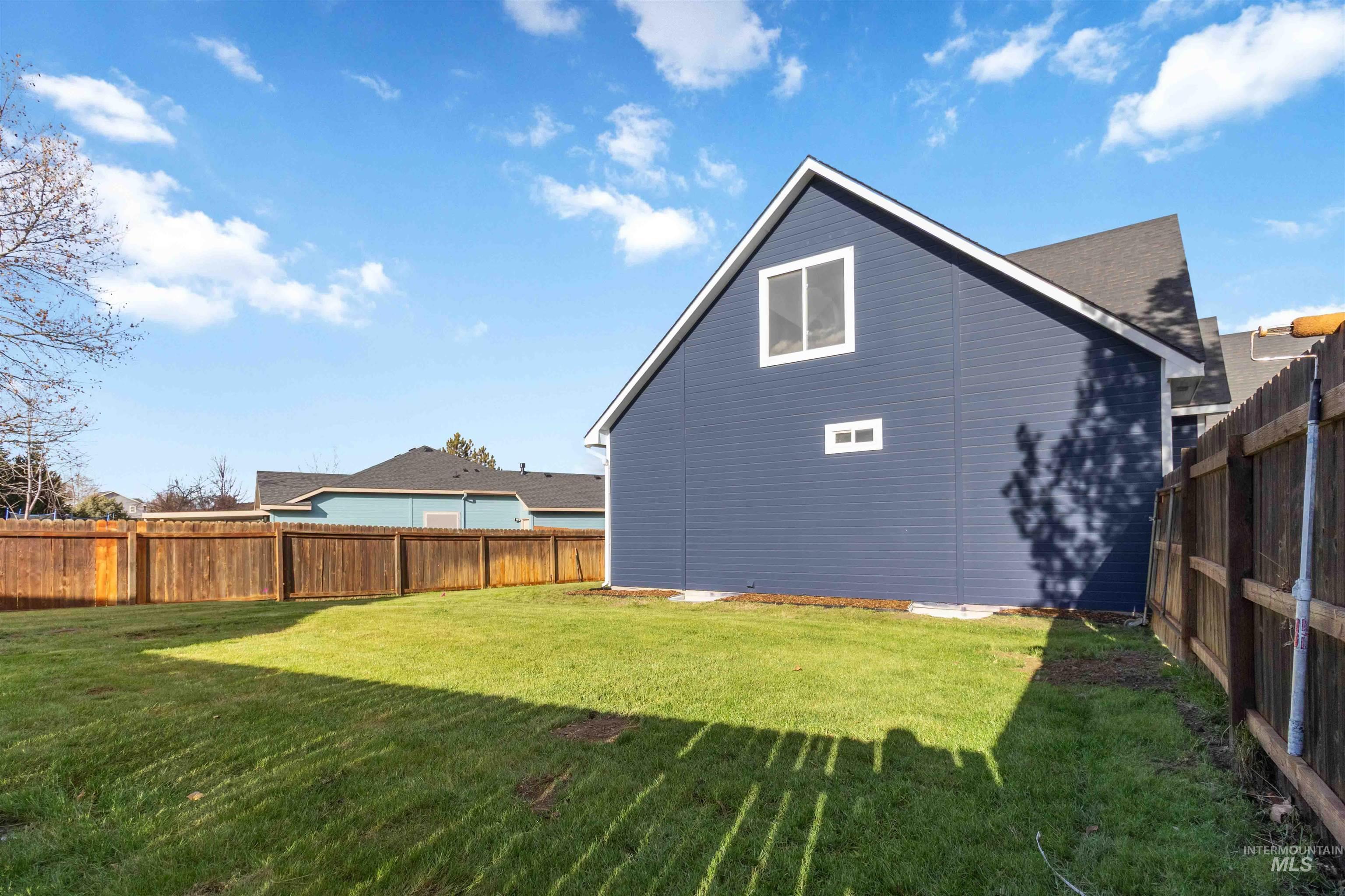 3201 Raintree, Nampa, Idaho 83686, 5 Bedrooms, 3 Bathrooms, Residential For Sale, Price $660,000,MLS 98971308