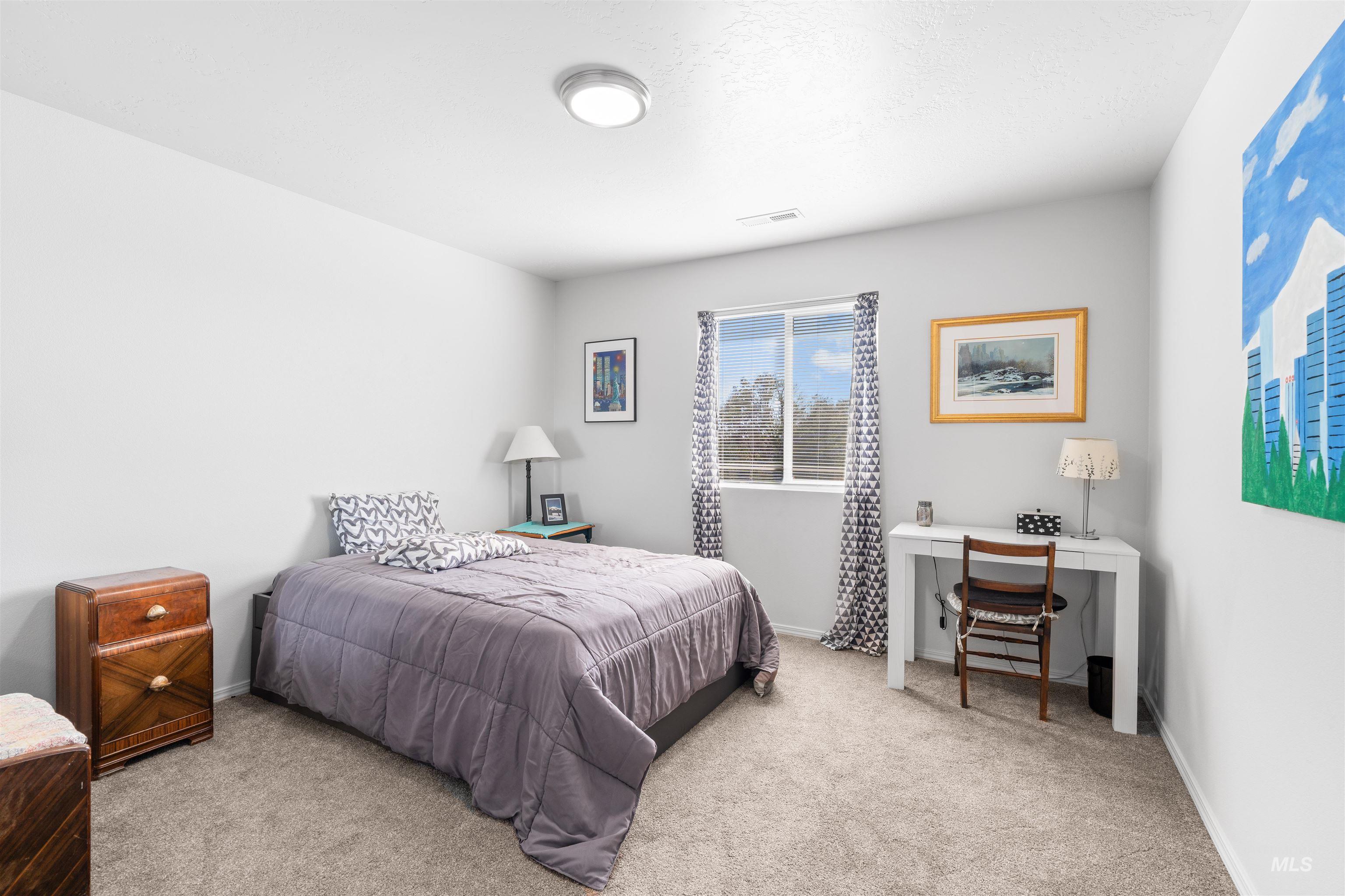 12731 Sondra St, Caldwell, Idaho 83607, 5 Bedrooms, 2.5 Bathrooms, Residential For Sale, Price $499,900,MLS 98971311