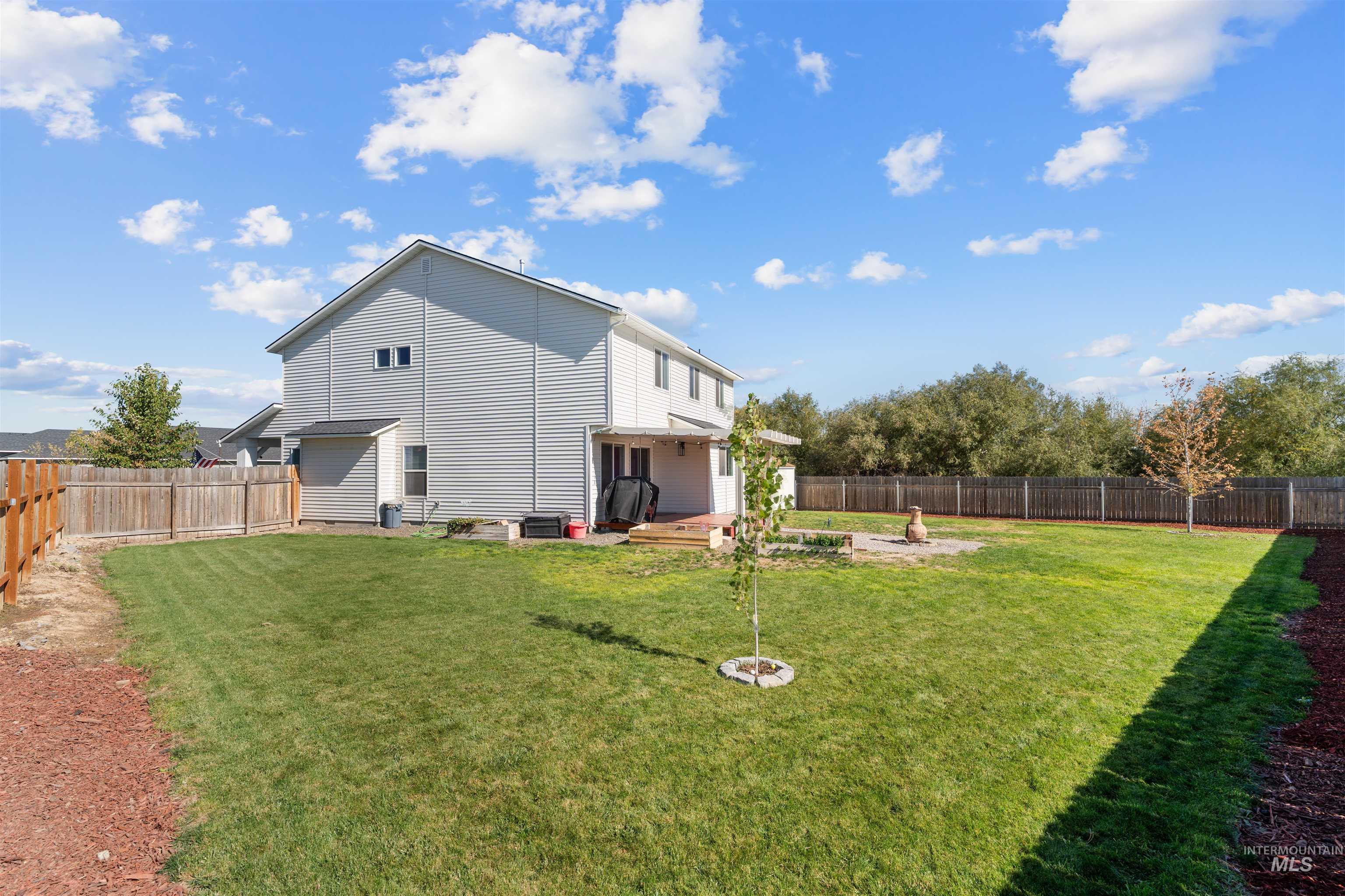 12731 Sondra St, Caldwell, Idaho 83607, 5 Bedrooms, 2.5 Bathrooms, Residential For Sale, Price $499,900,MLS 98971311