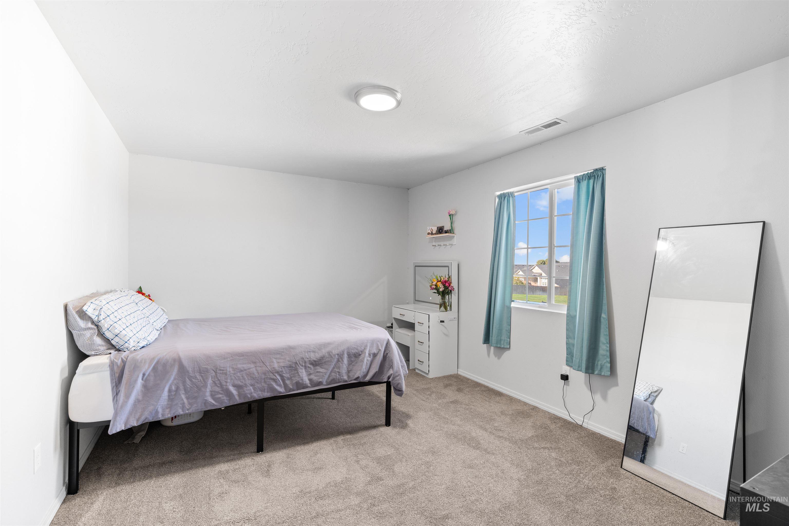 12731 Sondra St, Caldwell, Idaho 83607, 5 Bedrooms, 2.5 Bathrooms, Residential For Sale, Price $499,900,MLS 98971311