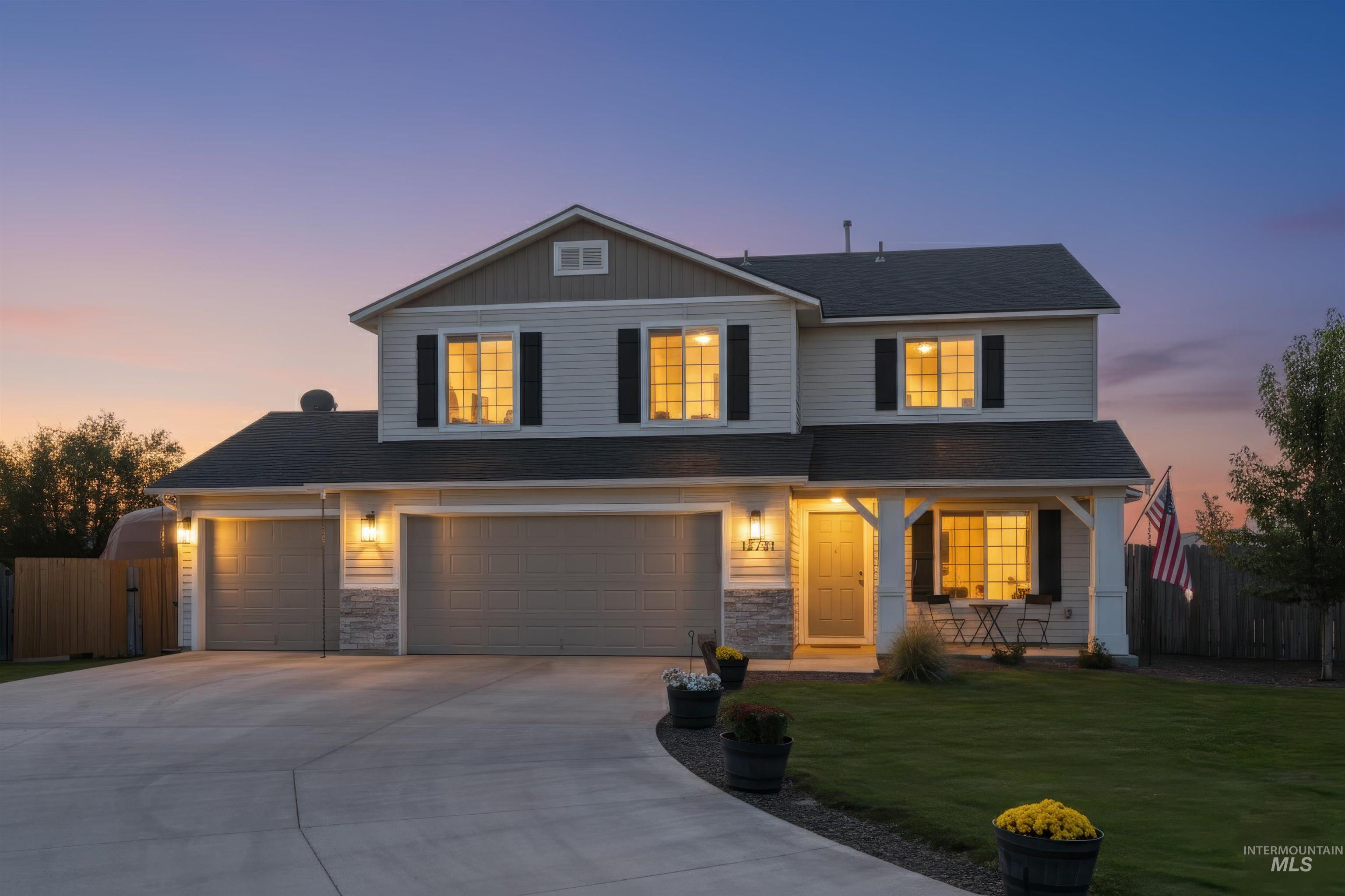 12731 Sondra St, Caldwell, Idaho 83607, 5 Bedrooms, 2.5 Bathrooms, Residential For Sale, Price $499,900,MLS 98971311