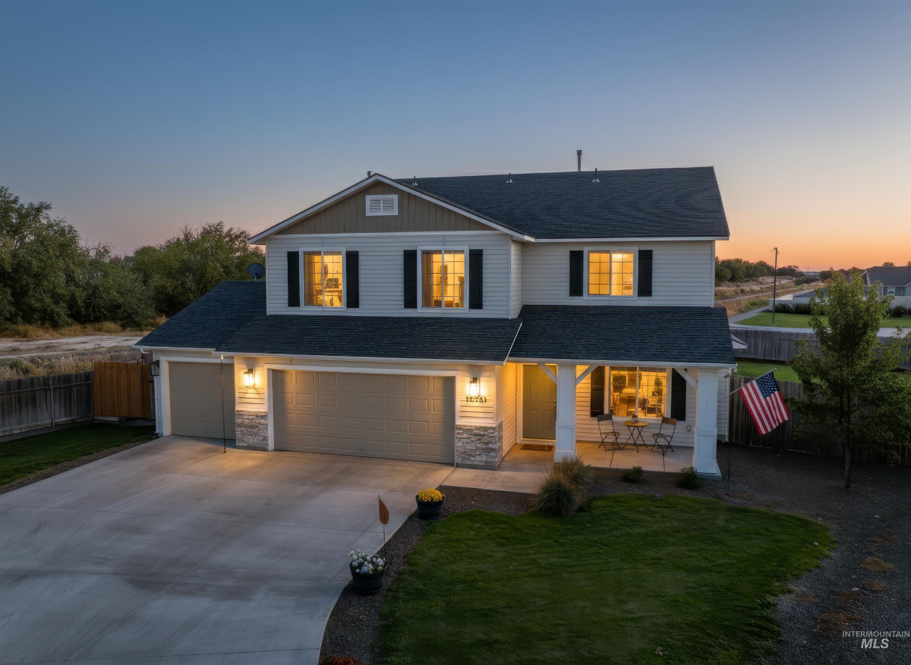 12731 Sondra St, Caldwell, Idaho 83607, 5 Bedrooms, 2.5 Bathrooms, Residential For Sale, Price $499,900,MLS 98971311