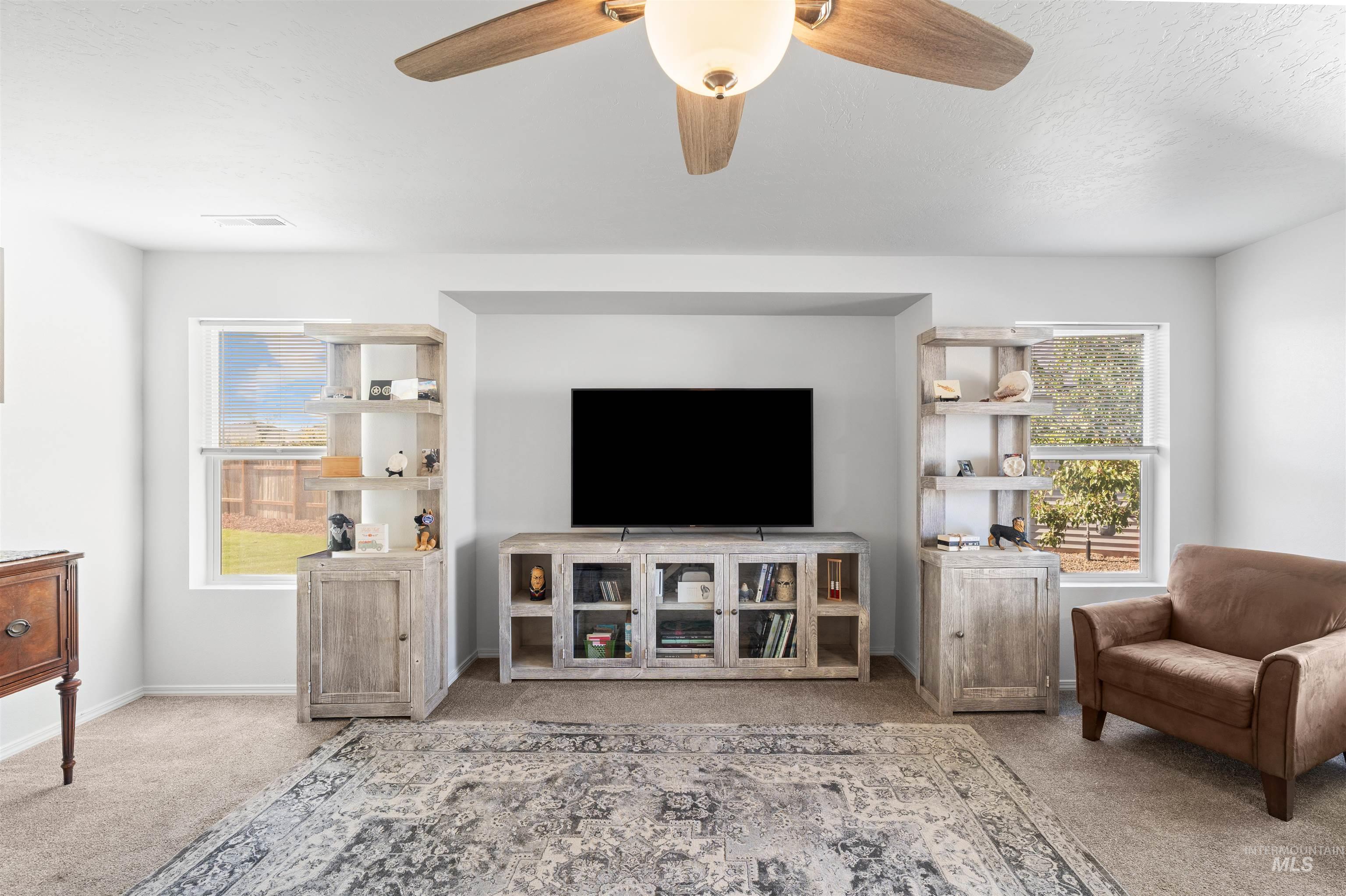 12731 Sondra St, Caldwell, Idaho 83607, 5 Bedrooms, 2.5 Bathrooms, Residential For Sale, Price $499,900,MLS 98971311