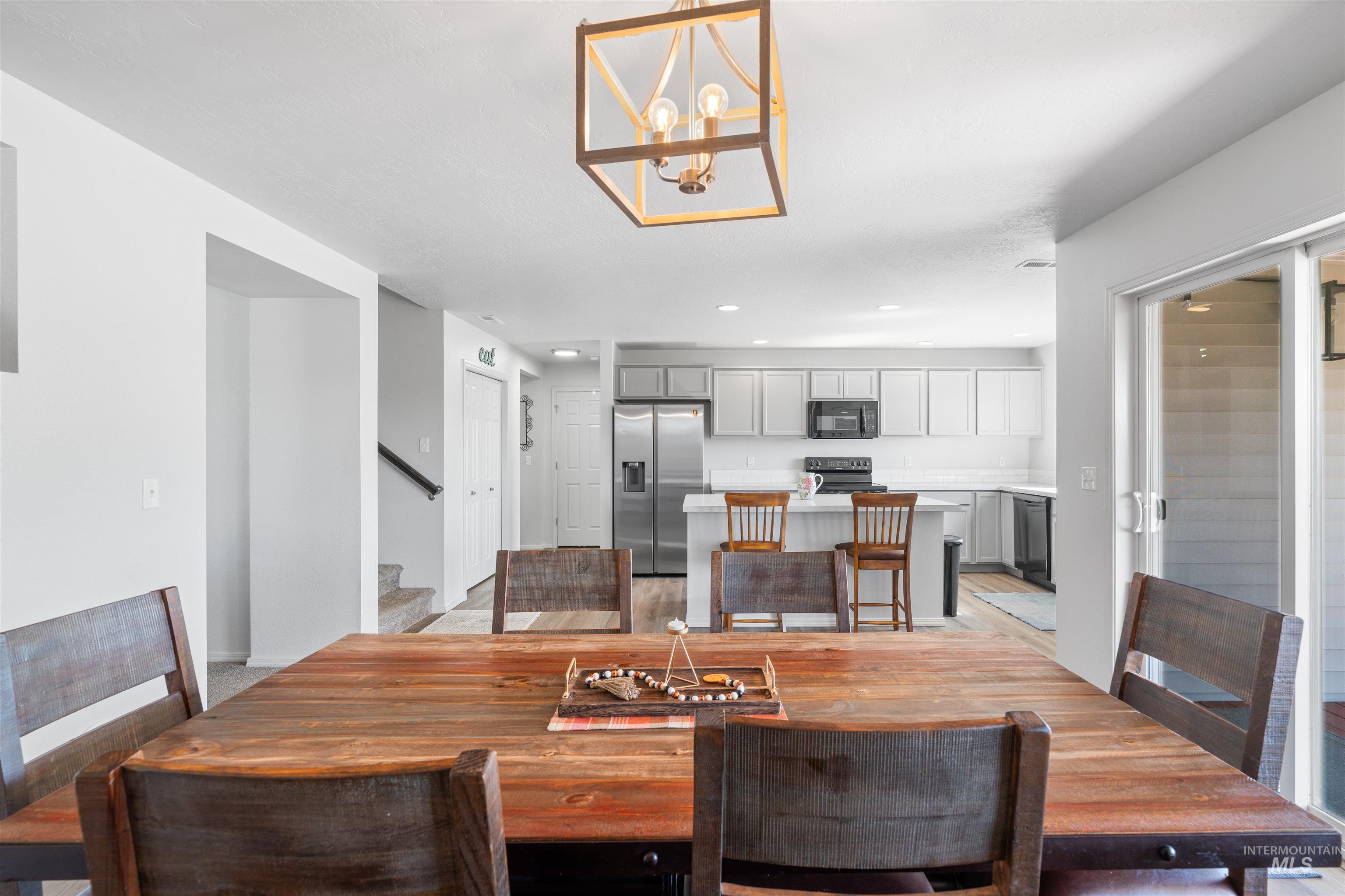 12731 Sondra St, Caldwell, Idaho 83607, 5 Bedrooms, 2.5 Bathrooms, Residential For Sale, Price $499,900,MLS 98971311