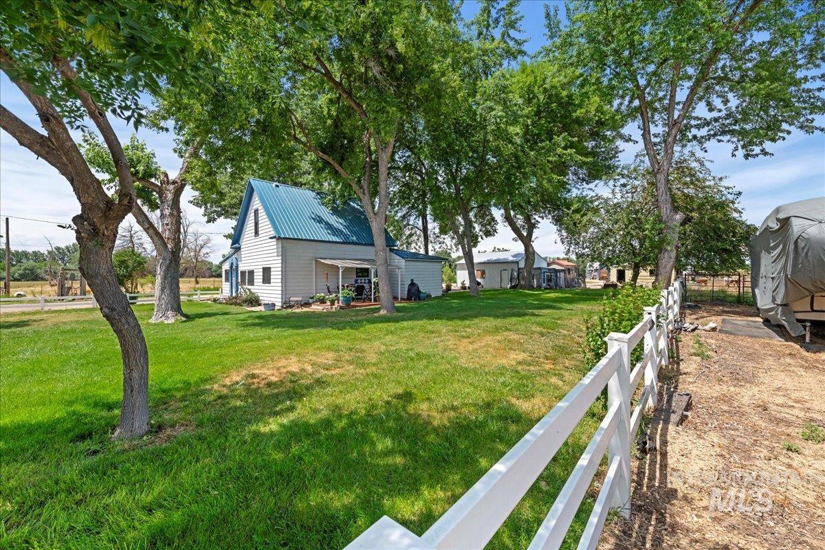 3 8th Street, Middleton, Idaho 83644, 3 Bedrooms, 2 Bathrooms, Residential For Sale, Price $610,000,MLS 98971312