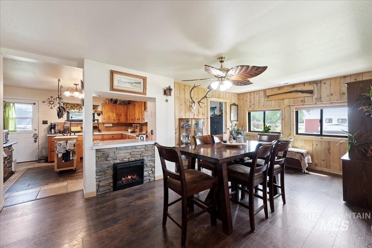 3 8th Street, Middleton, Idaho 83644, 3 Bedrooms, 2 Bathrooms, Residential For Sale, Price $610,000,MLS 98971312