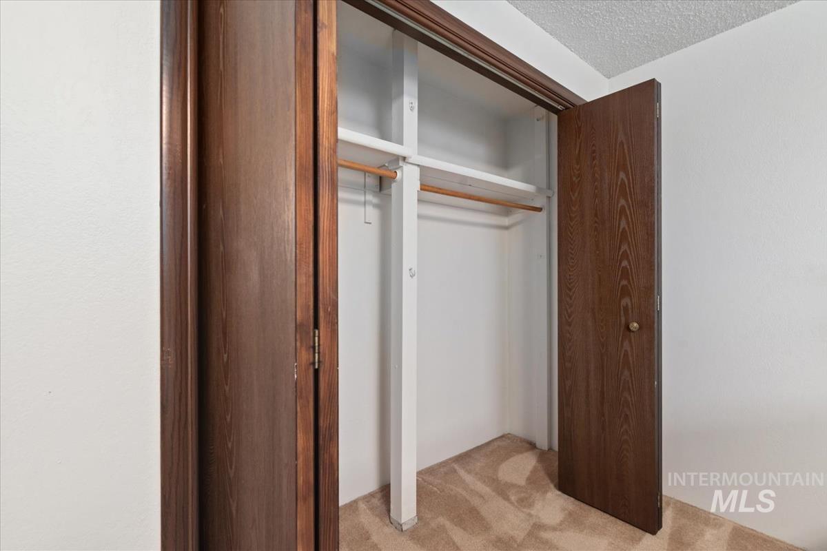 4921 N Sunderland Dr., Boise, Idaho 83704, 3 Bedrooms, 2 Bathrooms, Residential For Sale, Price $445,900,MLS 98971314