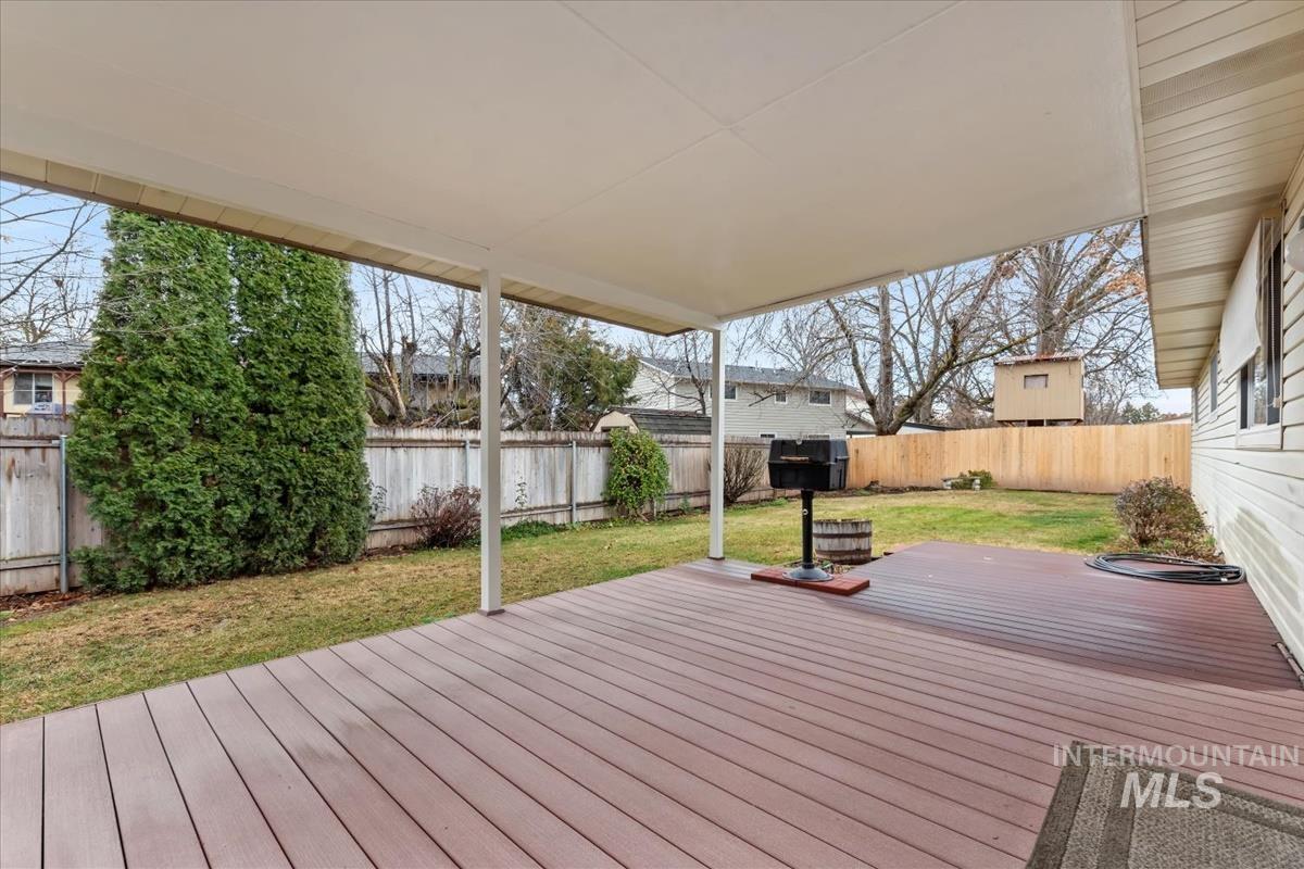 4921 N Sunderland Dr., Boise, Idaho 83704, 3 Bedrooms, 2 Bathrooms, Residential For Sale, Price $445,900,MLS 98971314