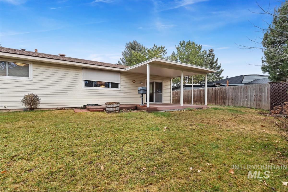 4921 N Sunderland Dr., Boise, Idaho 83704, 3 Bedrooms, 2 Bathrooms, Residential For Sale, Price $445,900,MLS 98971314