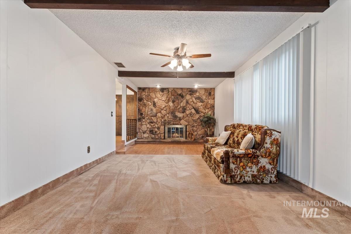 4921 N Sunderland Dr., Boise, Idaho 83704, 3 Bedrooms, 2 Bathrooms, Residential For Sale, Price $445,900,MLS 98971314