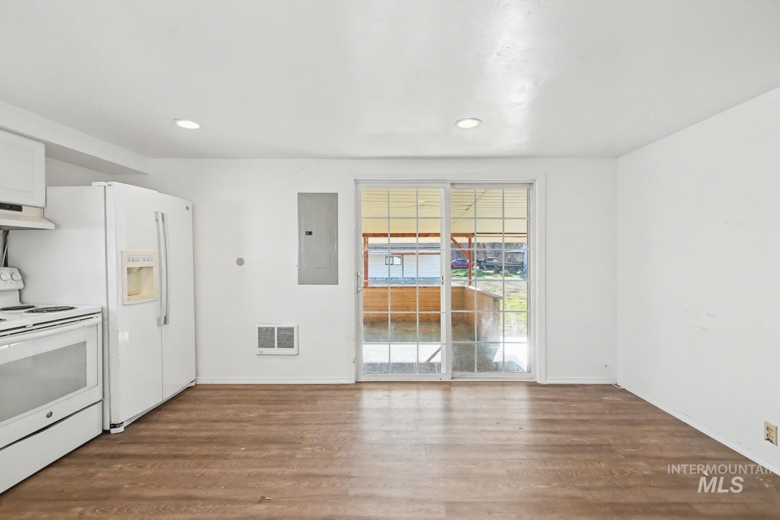 1830 Columbia Street, Pomeroy, Washington 99347, 3 Bedrooms, 1 Bathroom, Residential For Sale, Price $205,000,MLS 98971315