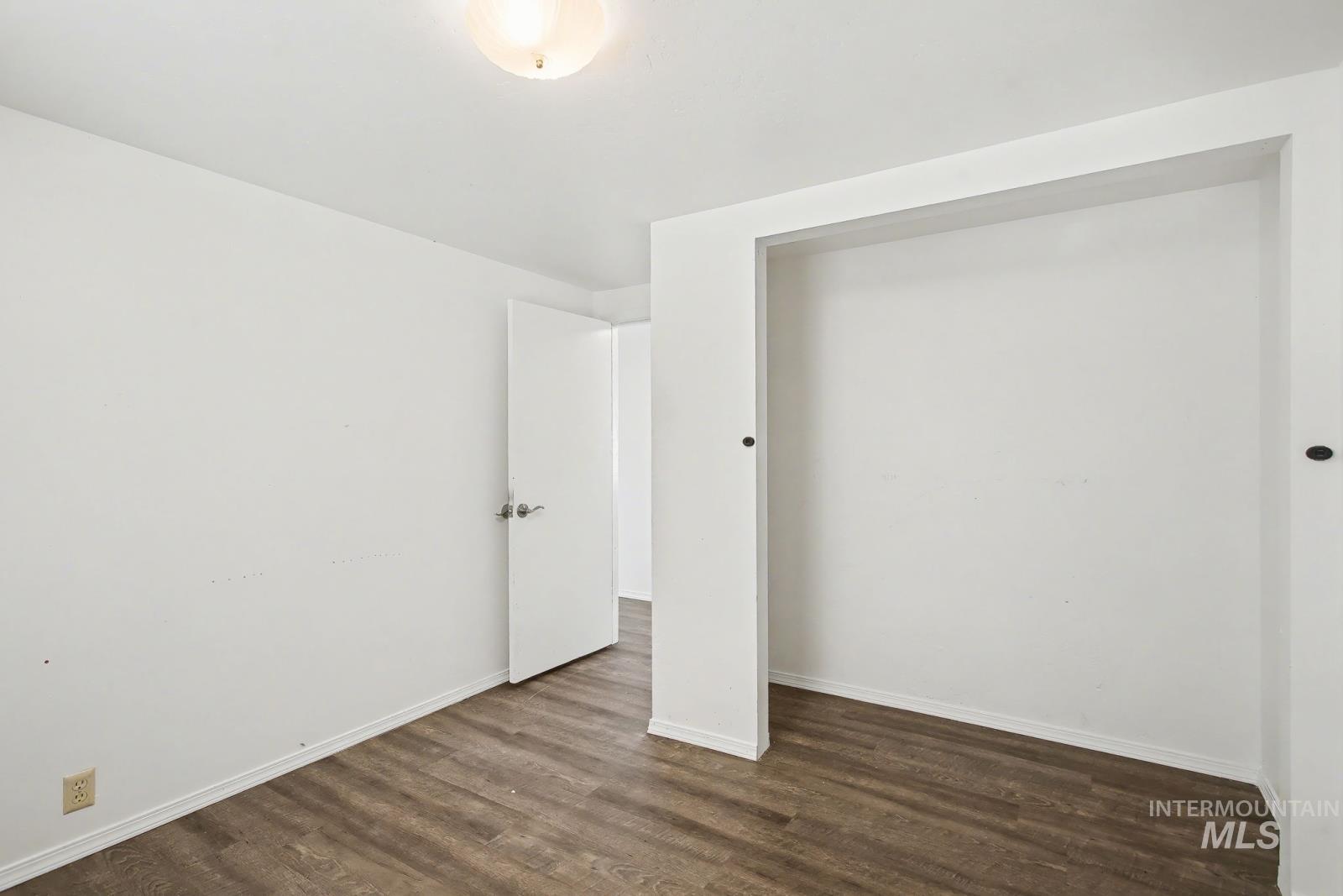 1830 Columbia Street, Pomeroy, Washington 99347, 3 Bedrooms, 1 Bathroom, Residential For Sale, Price $205,000,MLS 98971315