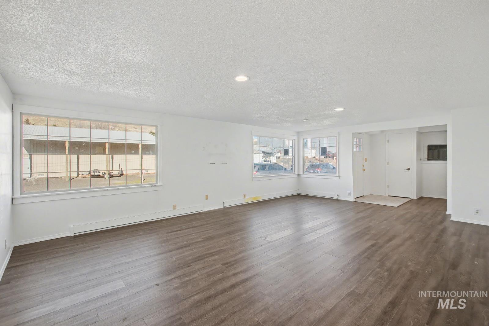 1830 Columbia Street, Pomeroy, Washington 99347, 3 Bedrooms, 1 Bathroom, Residential For Sale, Price $205,000,MLS 98971315