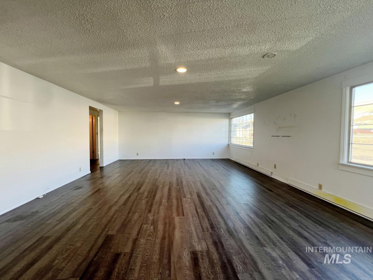 1830 Columbia Street, Pomeroy, Washington 99347, 3 Bedrooms, 1 Bathroom, Residential For Sale, Price $215,000,MLS 98971315