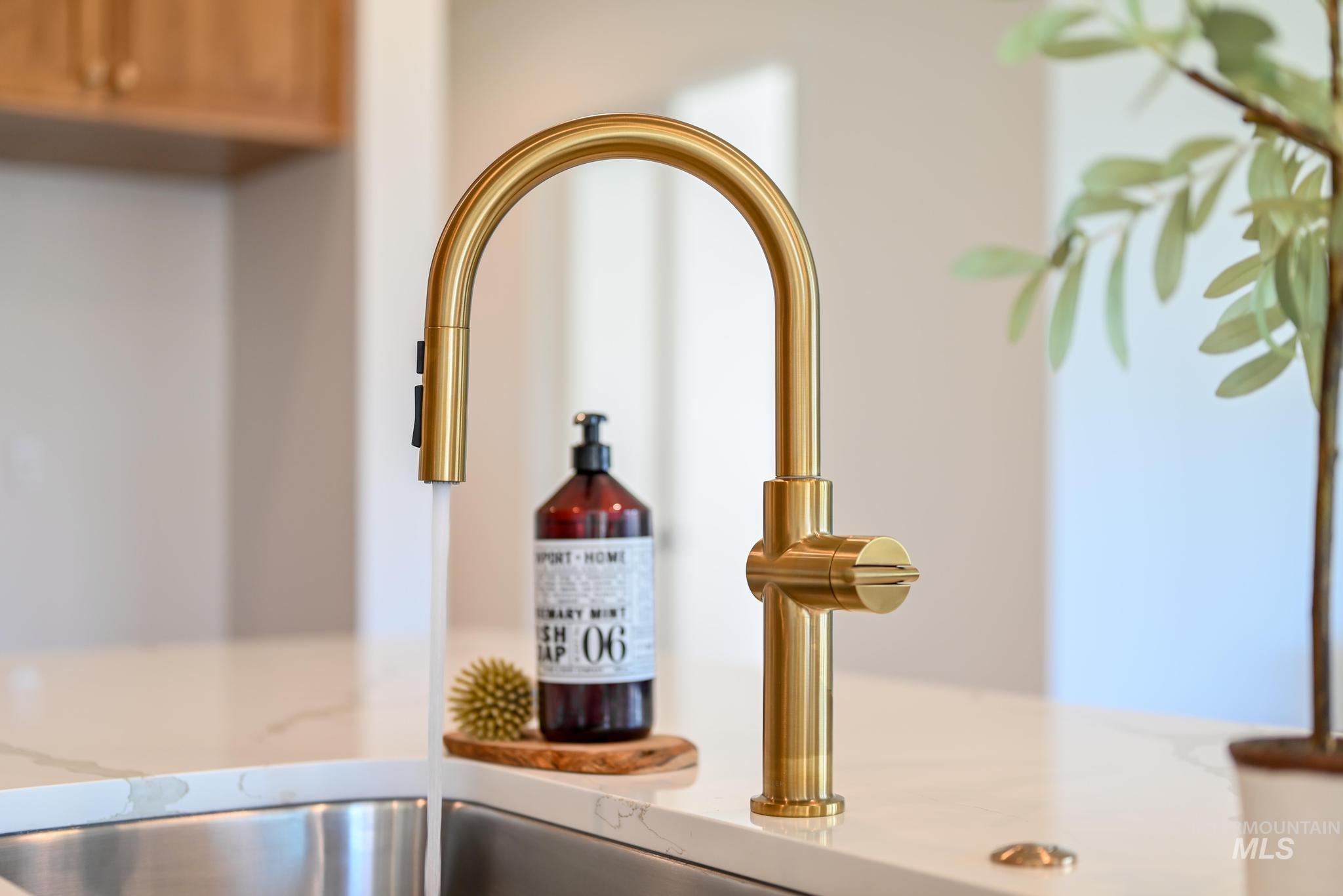 5321 W River Oaks Dr, Meridian, Idaho 83646, 4 Bedrooms, 3 Bathrooms, Residential For Sale, Price $689,000,MLS 98971316