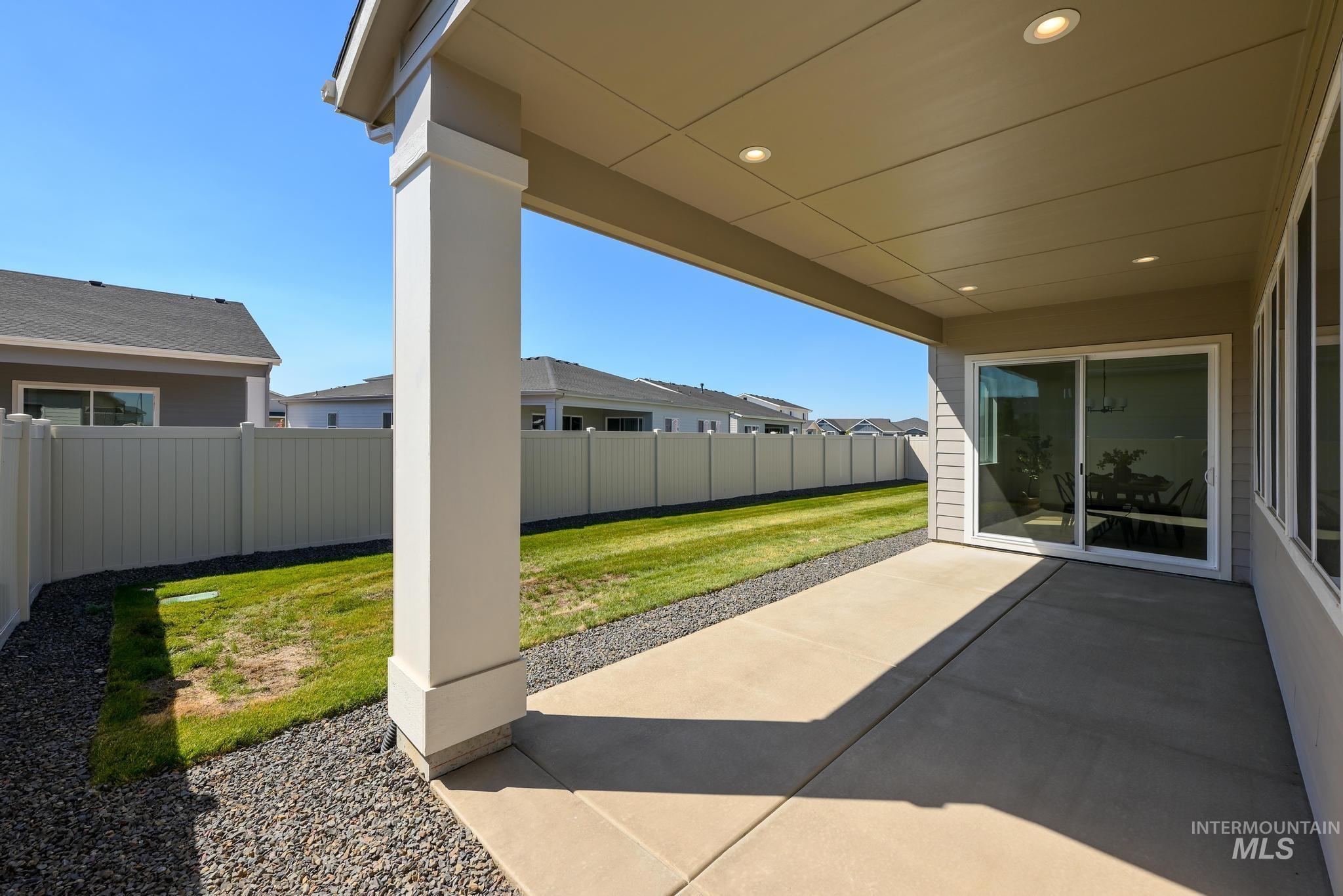 5321 W River Oaks Dr, Meridian, Idaho 83646, 4 Bedrooms, 3 Bathrooms, Residential For Sale, Price $689,000,MLS 98971316