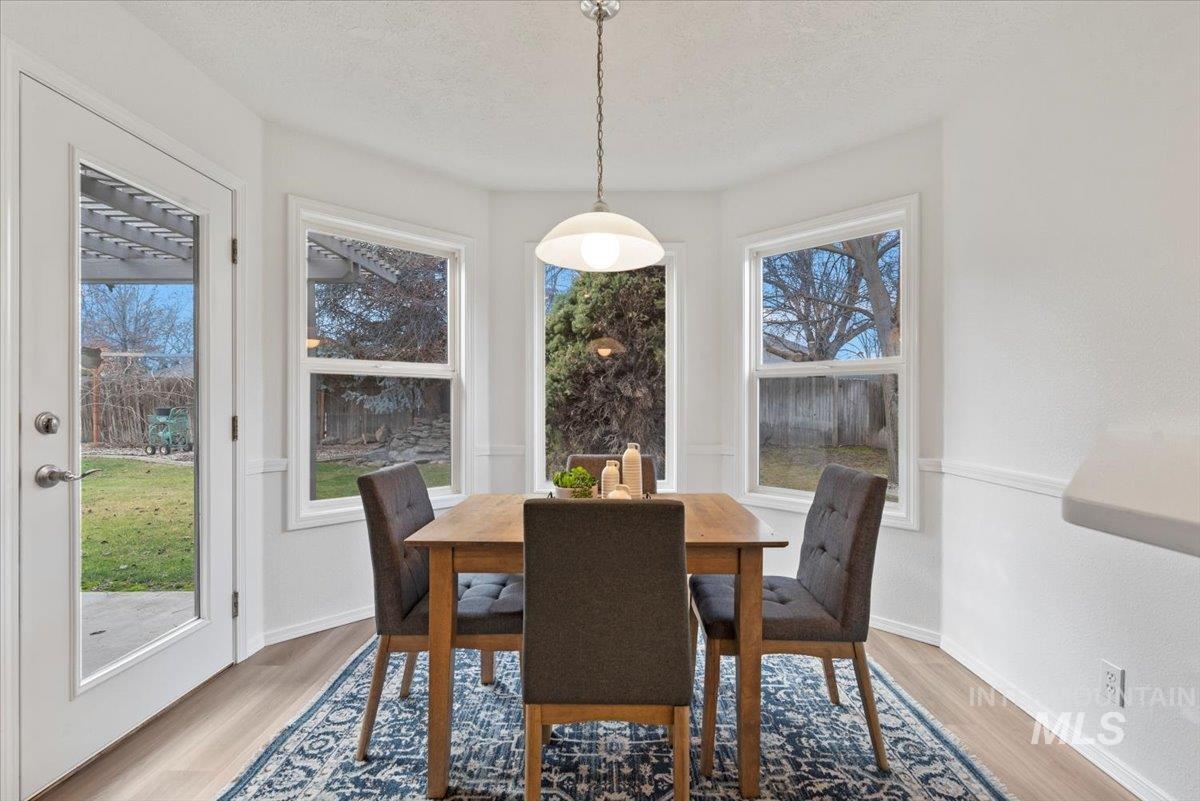 177 S Duke Avenue, Eagle, Idaho 83616, 3 Bedrooms, 2 Bathrooms, Residential For Sale, Price $560,000,MLS 98971318