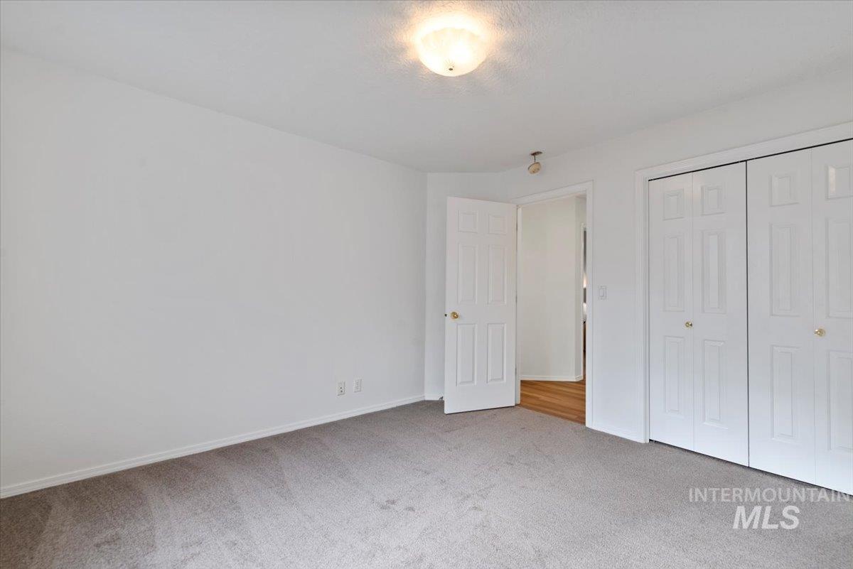 177 S Duke Avenue, Eagle, Idaho 83616, 3 Bedrooms, 2 Bathrooms, Residential For Sale, Price $560,000,MLS 98971318