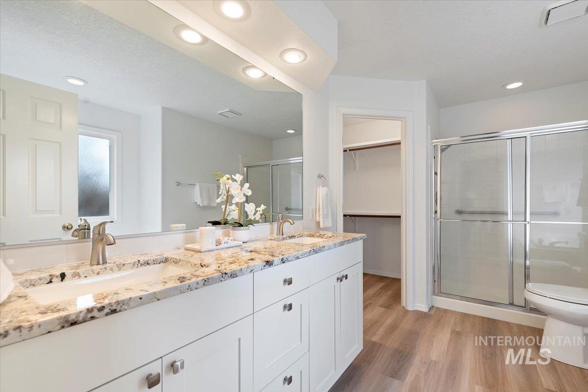 177 S Duke Avenue, Eagle, Idaho 83616, 3 Bedrooms, 2 Bathrooms, Residential For Sale, Price $560,000,MLS 98971318