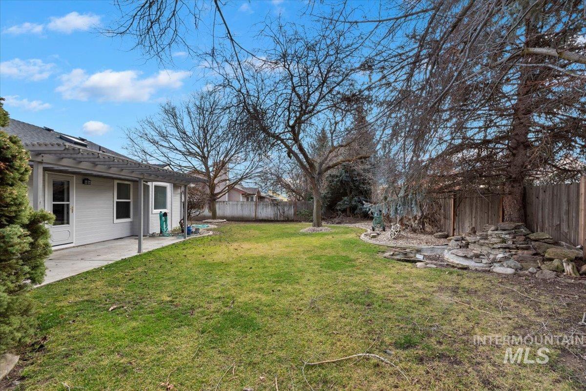 177 S Duke Avenue, Eagle, Idaho 83616, 3 Bedrooms, 2 Bathrooms, Residential For Sale, Price $560,000,MLS 98971318