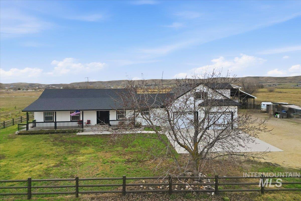 1415 Morehouse, Emmett, Idaho 83617, 3 Bedrooms, 2 Bathrooms, Residential For Sale, Price $784,000,MLS 98971319