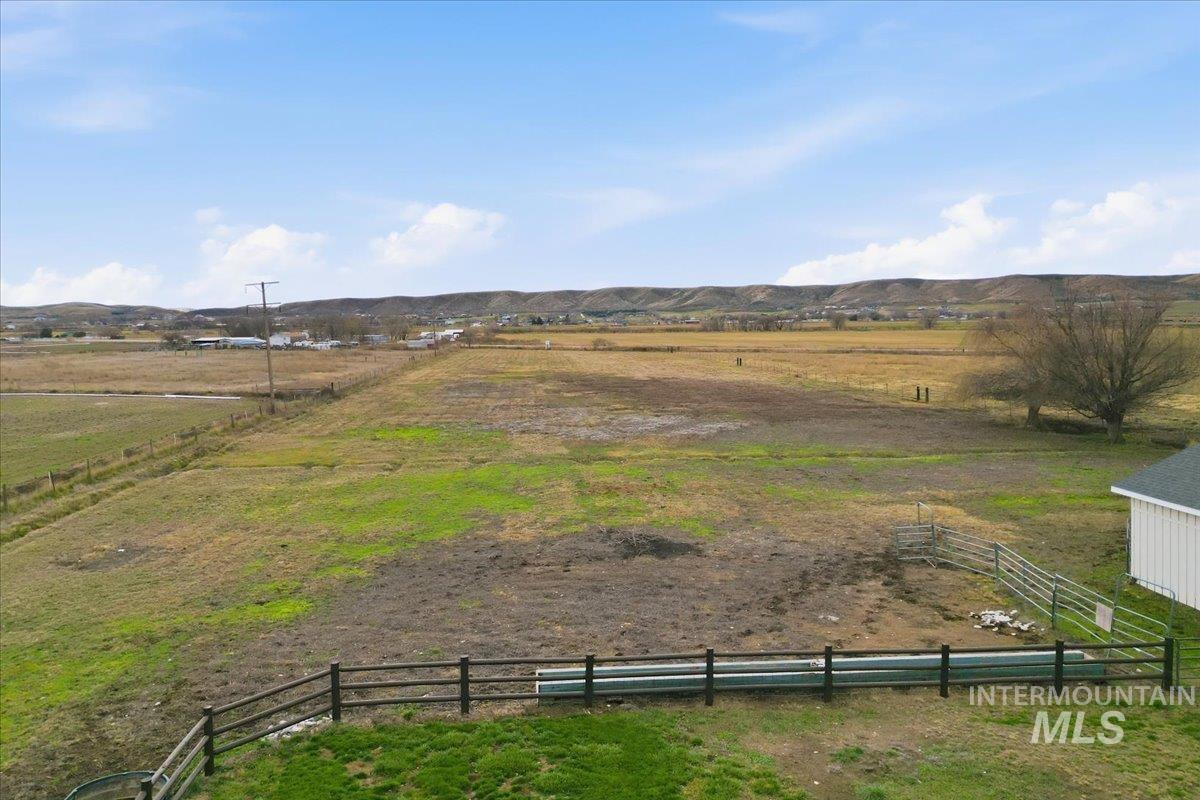 1415 Morehouse, Emmett, Idaho 83617, 3 Bedrooms, 2 Bathrooms, Residential For Sale, Price $799,000,MLS 98971319