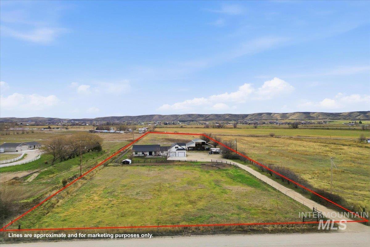 1415 Morehouse, Emmett, Idaho 83617, 3 Bedrooms, 2 Bathrooms, Residential For Sale, Price $799,000,MLS 98971319