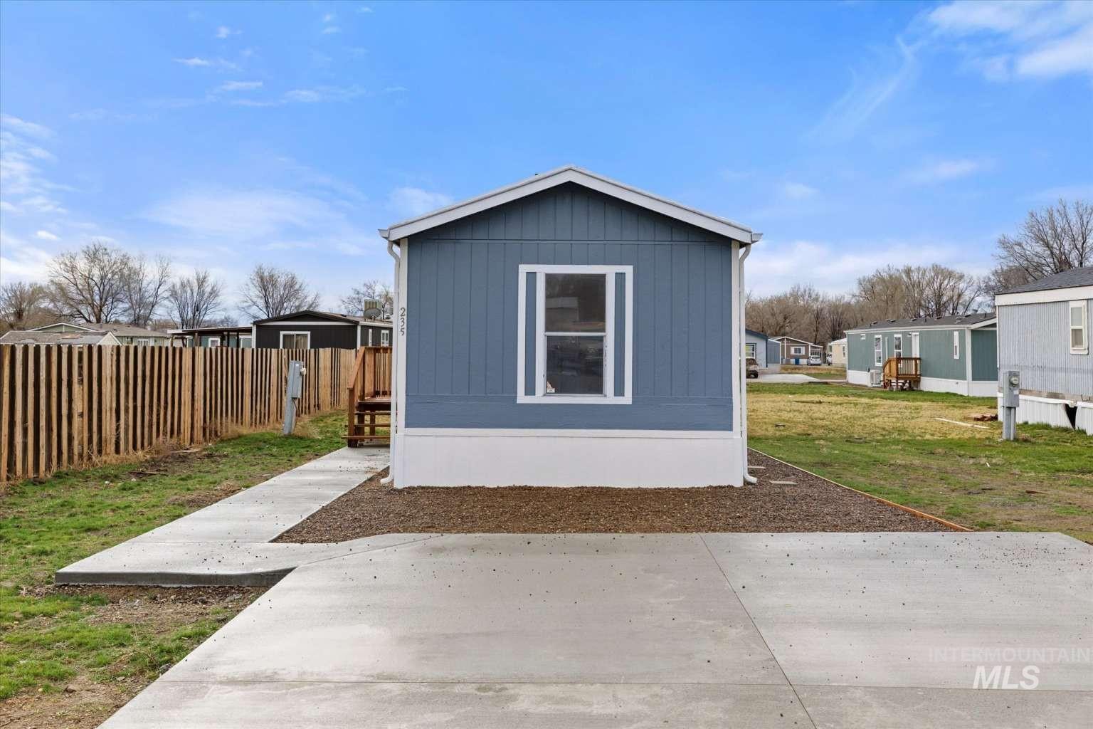 235 W 9Th, Mountain Home, Idaho 83647, 3 Bedrooms, 2 Bathrooms, Residential For Sale, Price $60,000,MLS 98971320