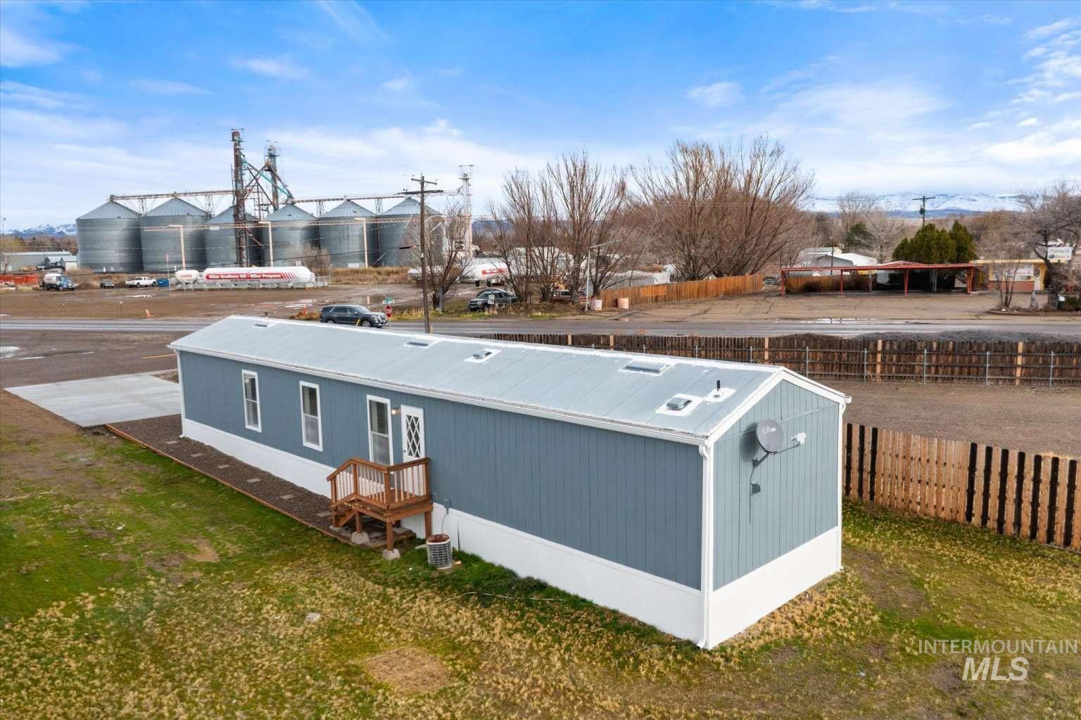 235 W 9Th, Mountain Home, Idaho 83647, 3 Bedrooms, 2 Bathrooms, Residential For Sale, Price $60,000,MLS 98971320