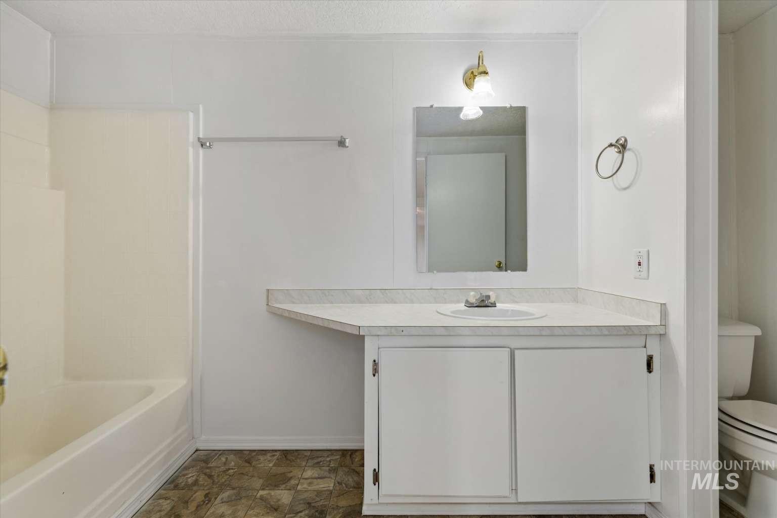 235 W 9Th, Mountain Home, Idaho 83647, 3 Bedrooms, 2 Bathrooms, Residential For Sale, Price $60,000,MLS 98971320