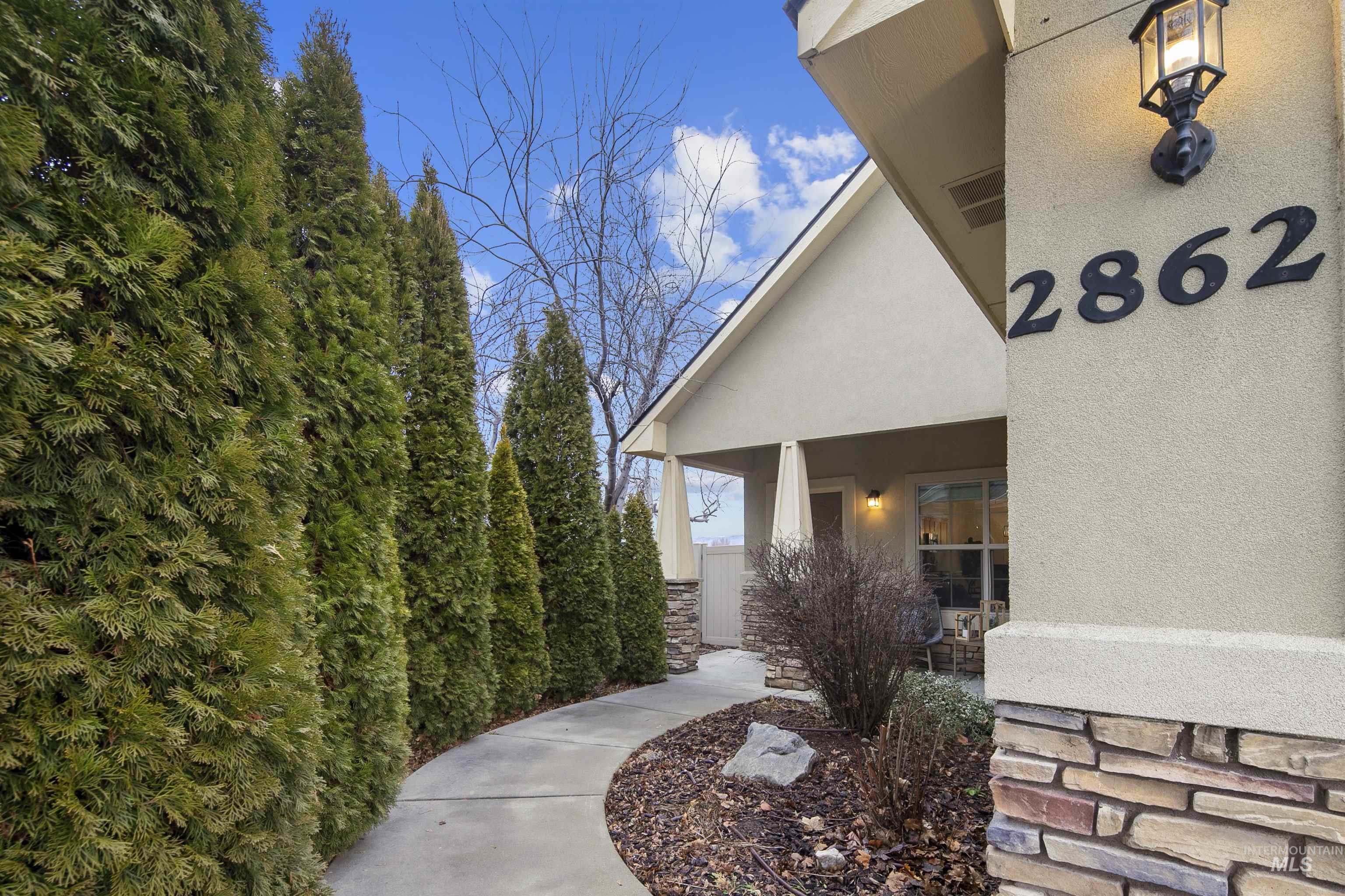 2862 N Vallin Ave, Meridian, Idaho 83616, 3 Bedrooms, 2 Bathrooms, Residential For Sale, Price $419,900,MLS 98971321