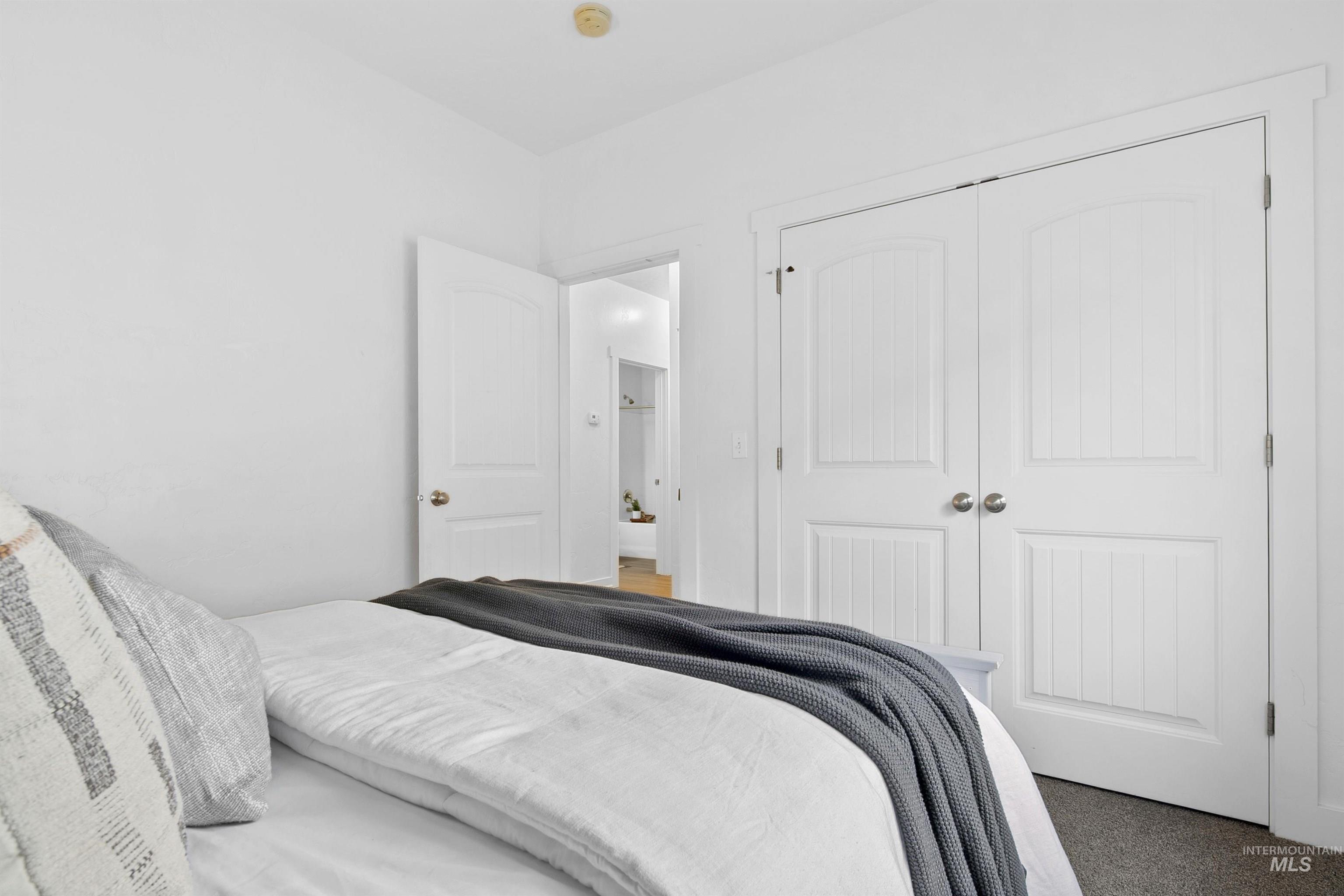 2862 N Vallin Ave, Meridian, Idaho 83616, 3 Bedrooms, 2 Bathrooms, Residential For Sale, Price $419,900,MLS 98971321