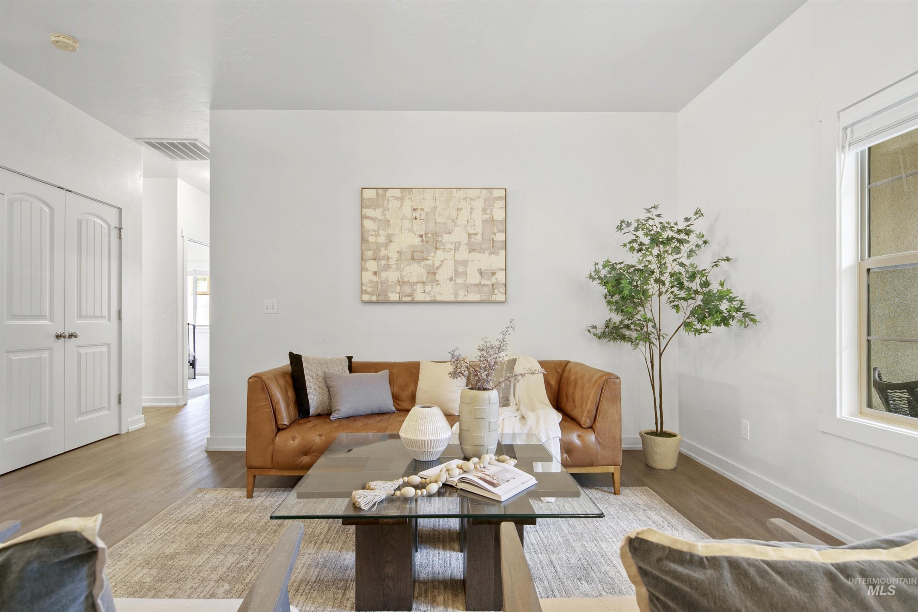 2862 N Vallin Ave, Meridian, Idaho 83616, 3 Bedrooms, 2 Bathrooms, Residential For Sale, Price $419,900,MLS 98971321